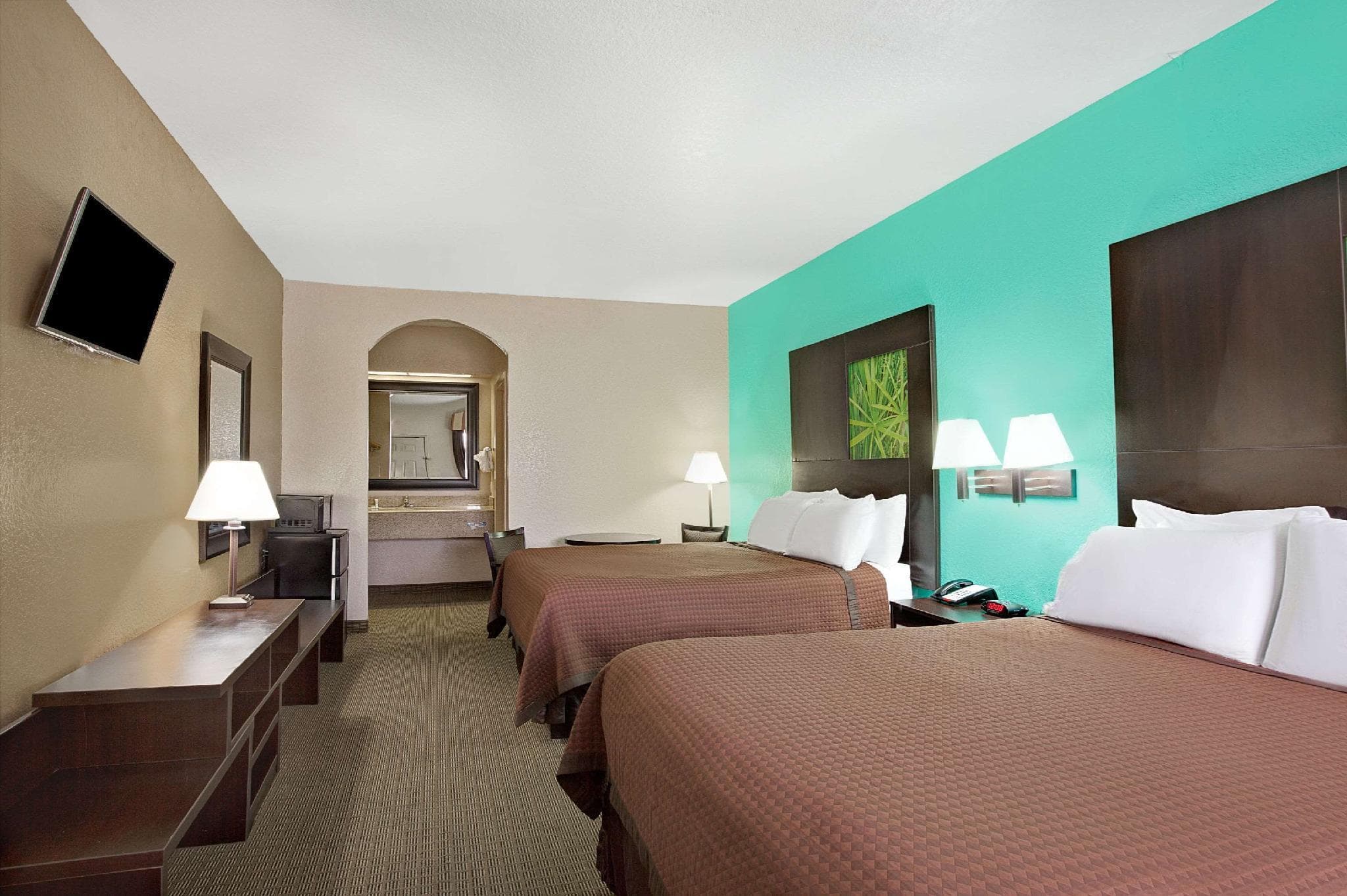 Super 8 By Wyndham Galveston photo 2