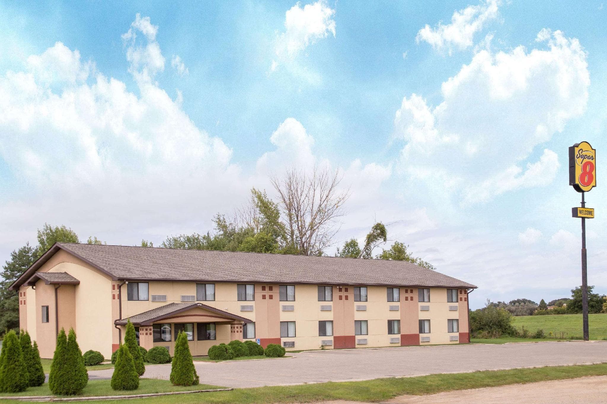 Super 8 By Wyndham Austin Mn