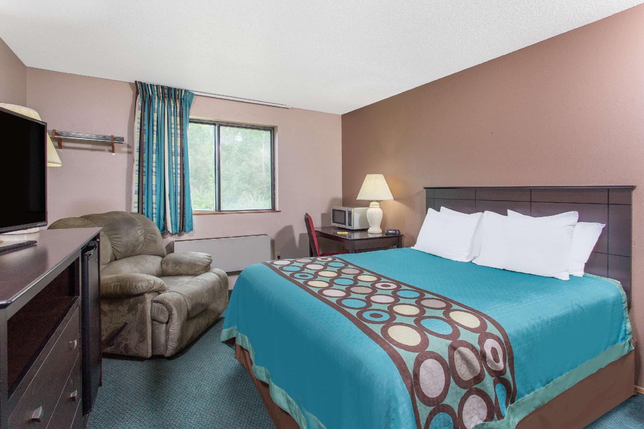 Super 8 By Wyndham Austin Mn photo 2
