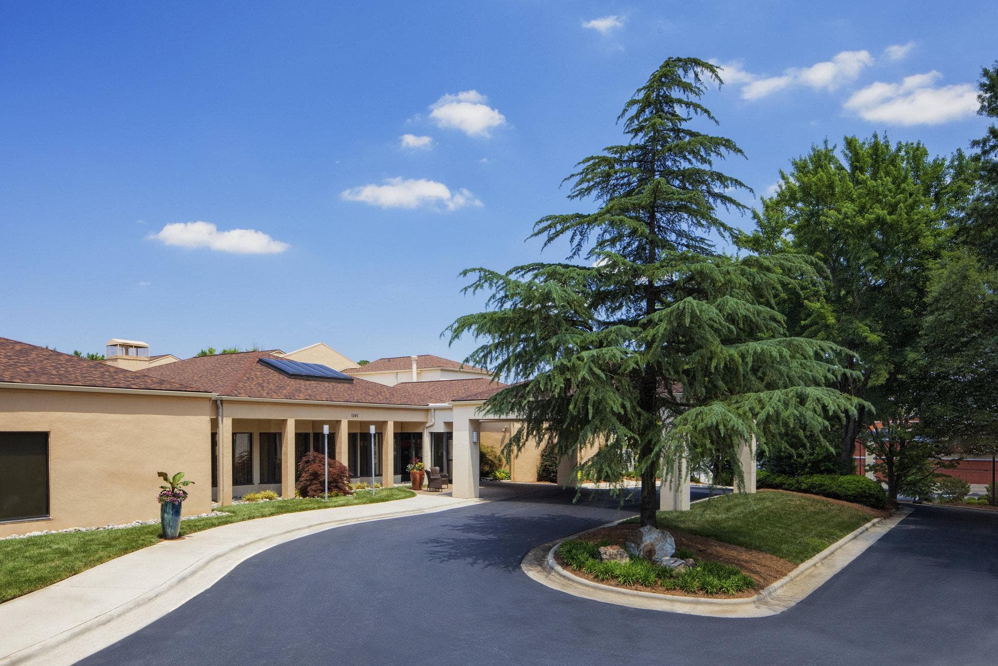 Courtyard by Marriott Raleigh Midtown photo 3
