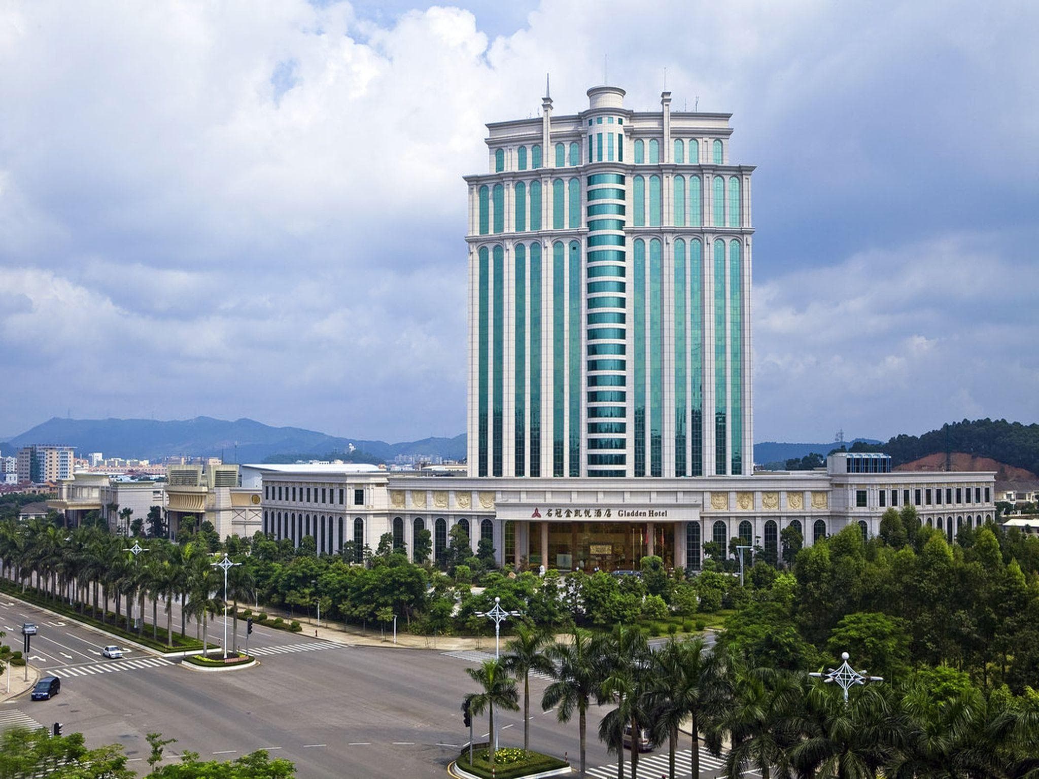 Jiangmen Gladden Hotel