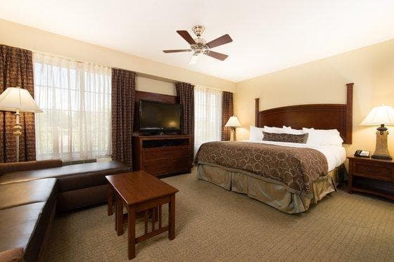 Staybridge Suites Charleston-Ashley Phosphate photo 3