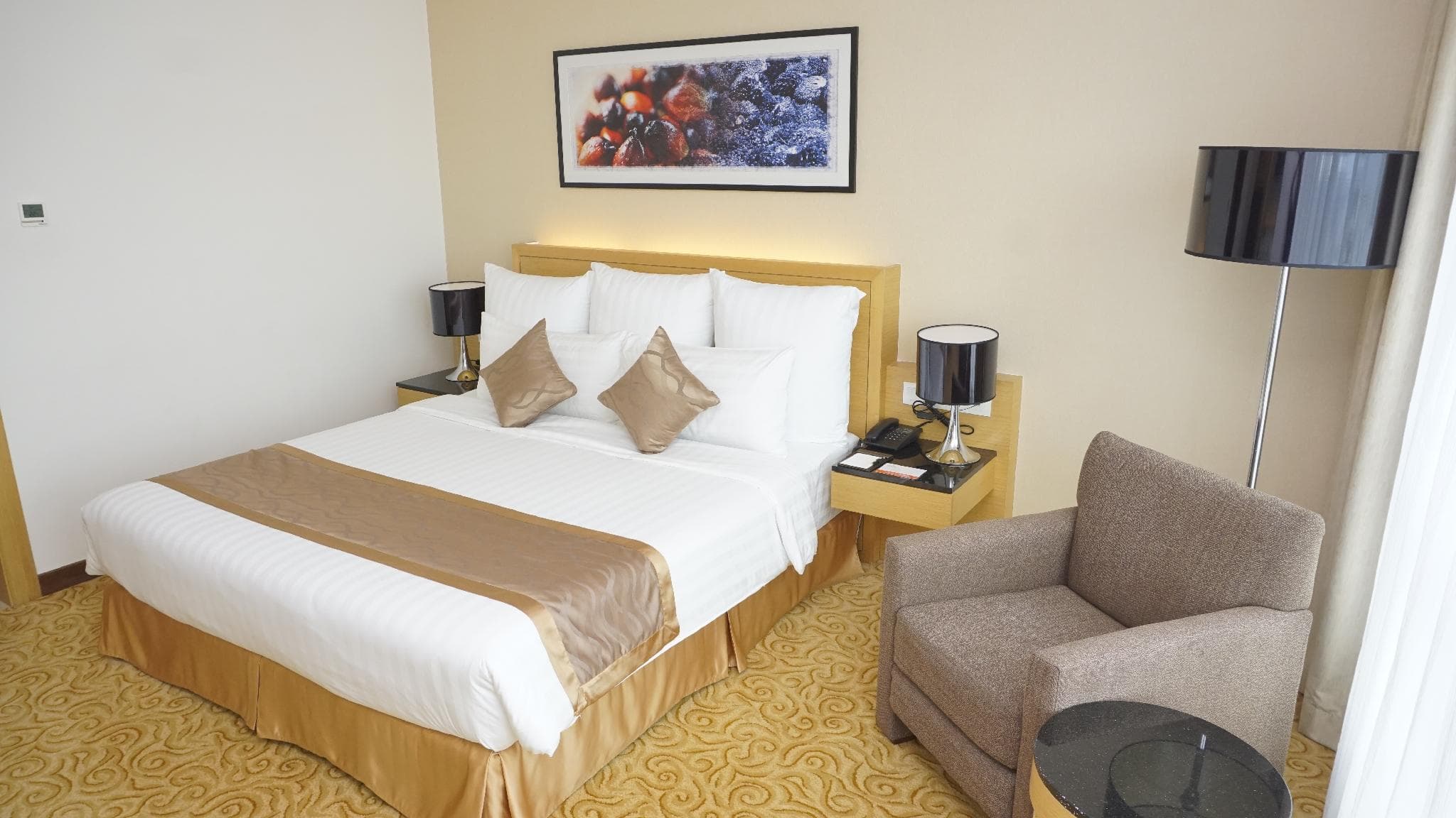 Tenera Hotel & Suites photo 2