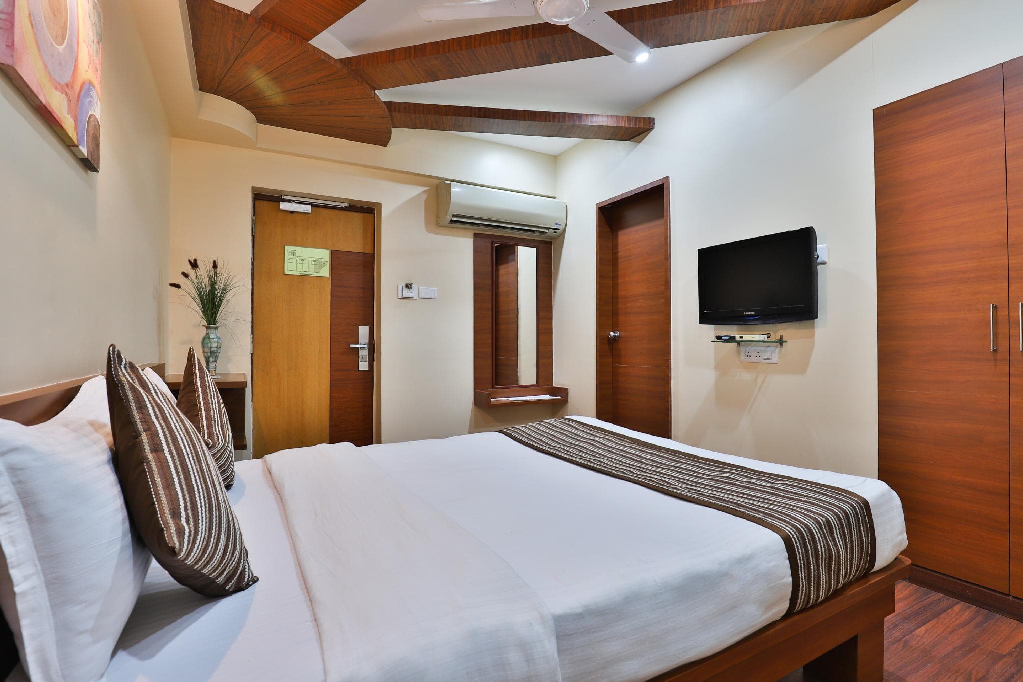 Hotel President, Kalaghoda photo 2