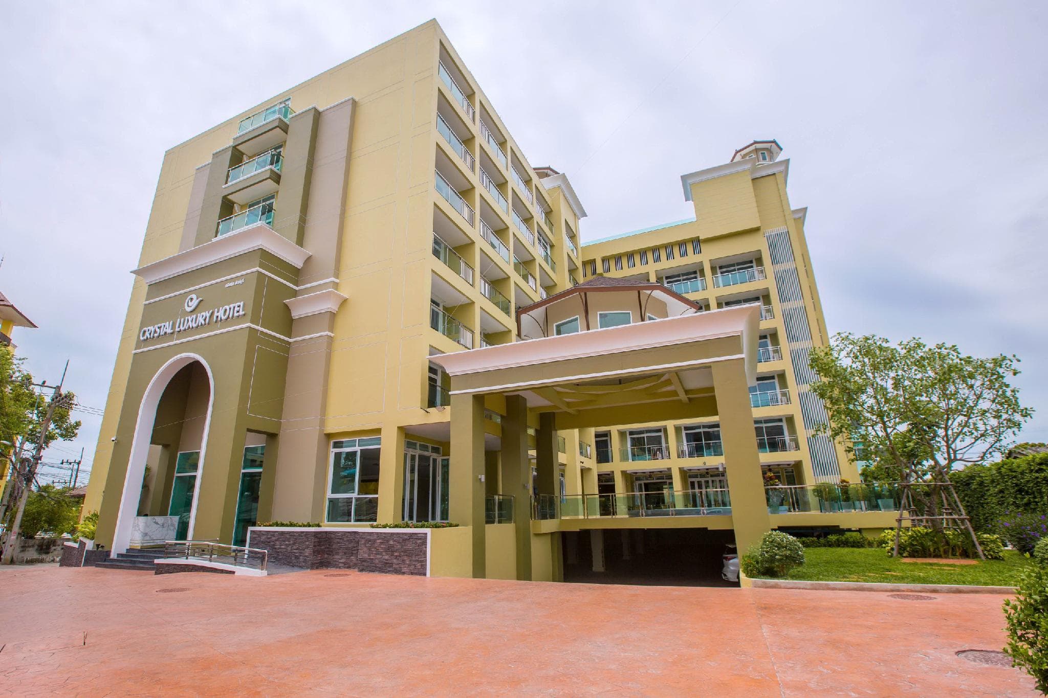 Crystal Palace Luxury Hotel Pattaya photo 3