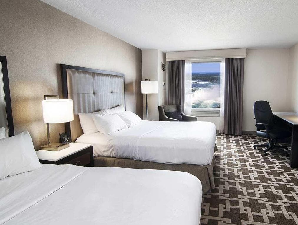 Hilton Niagara Falls/Fallsview Hotel & Suites photo 3