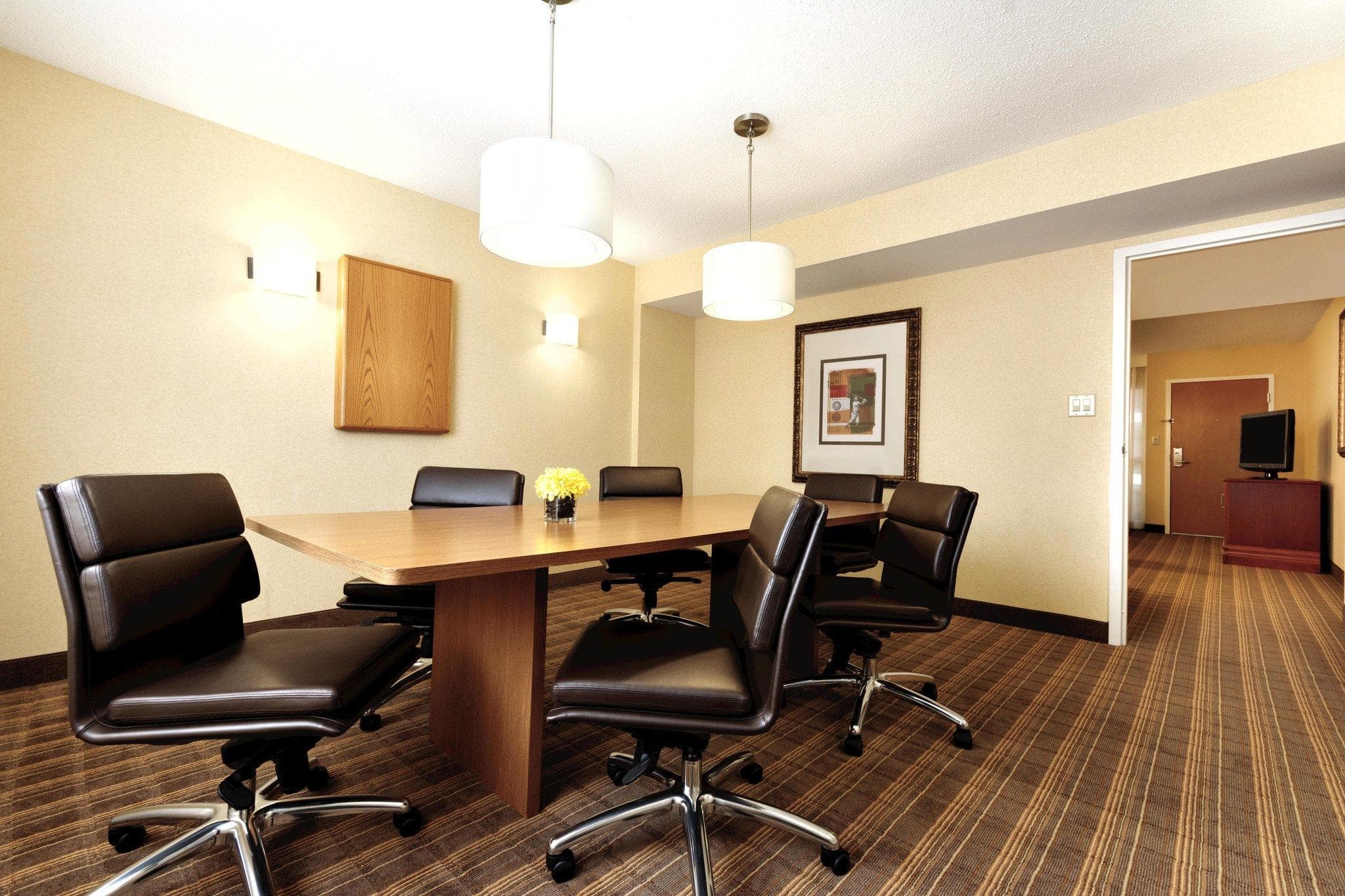 Embassy Suites by Hilton Greenville Golf Resort & Conference Center photo 4