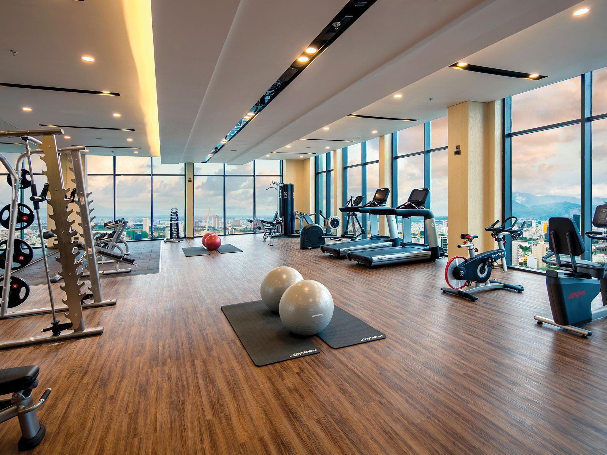 Altara Suites Danang by AHG photo 5