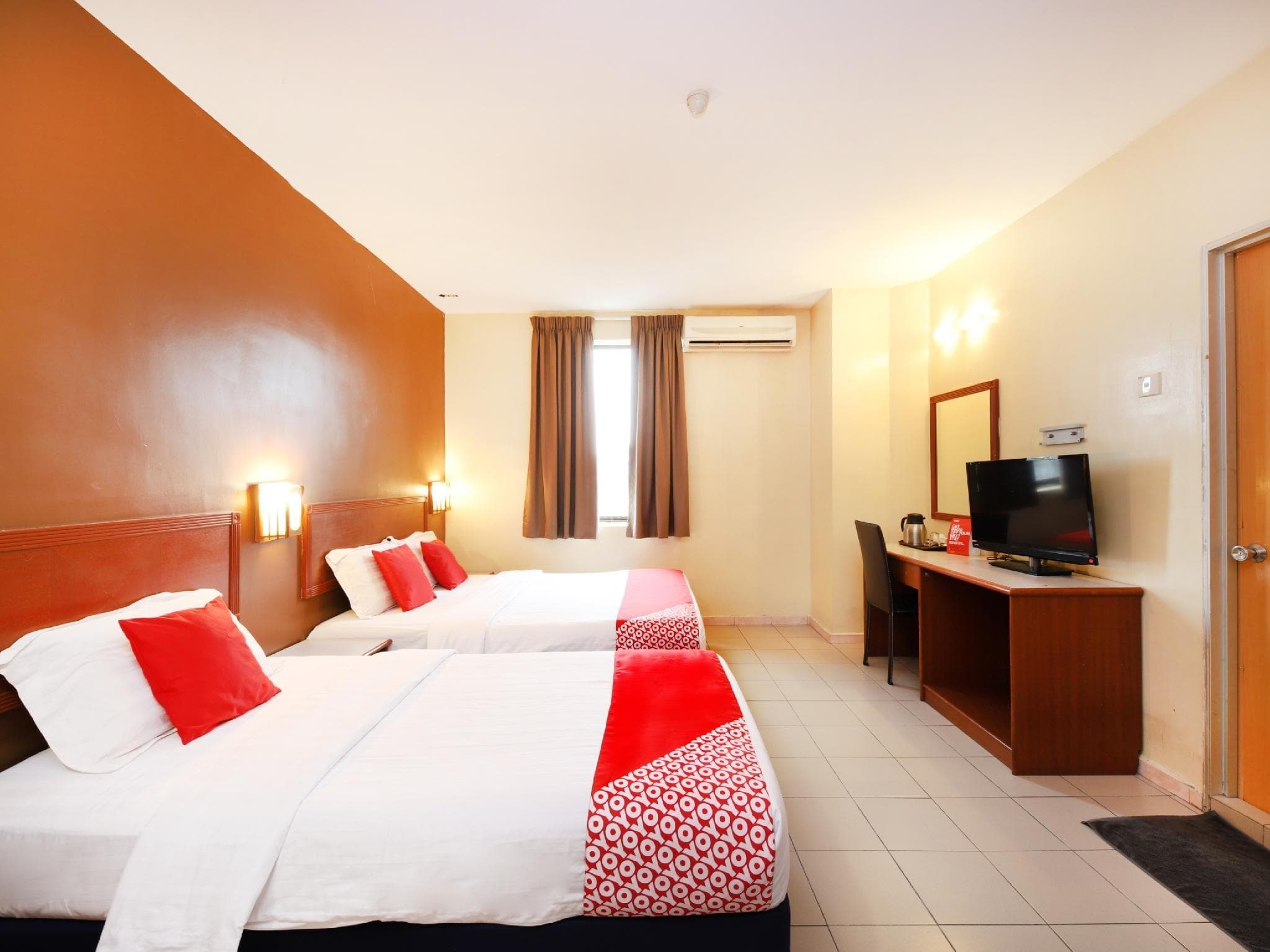 Super OYO 447 Comfort Hotel Meru photo 4