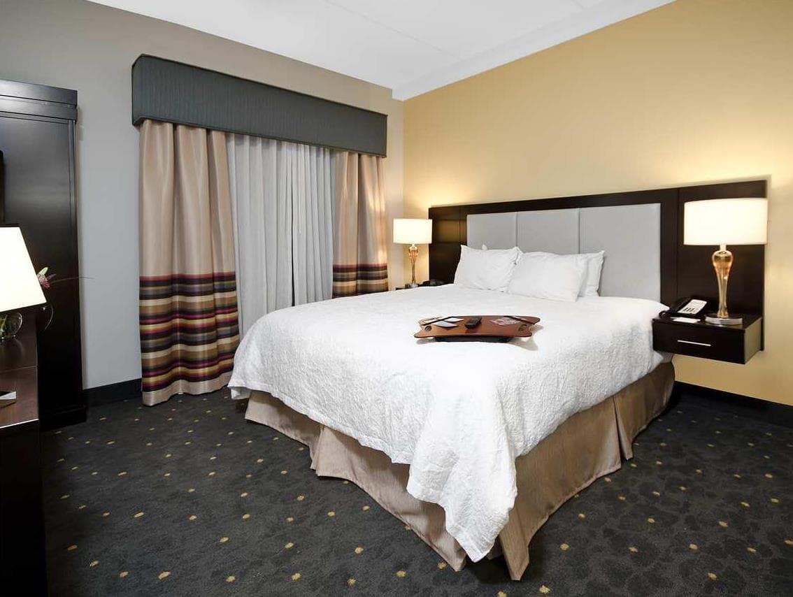 Hampton Inn & Suites Raleigh Downtown photo 5
