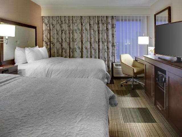 Hampton Inn Greenville I-385 - Woodruff Road photo 2