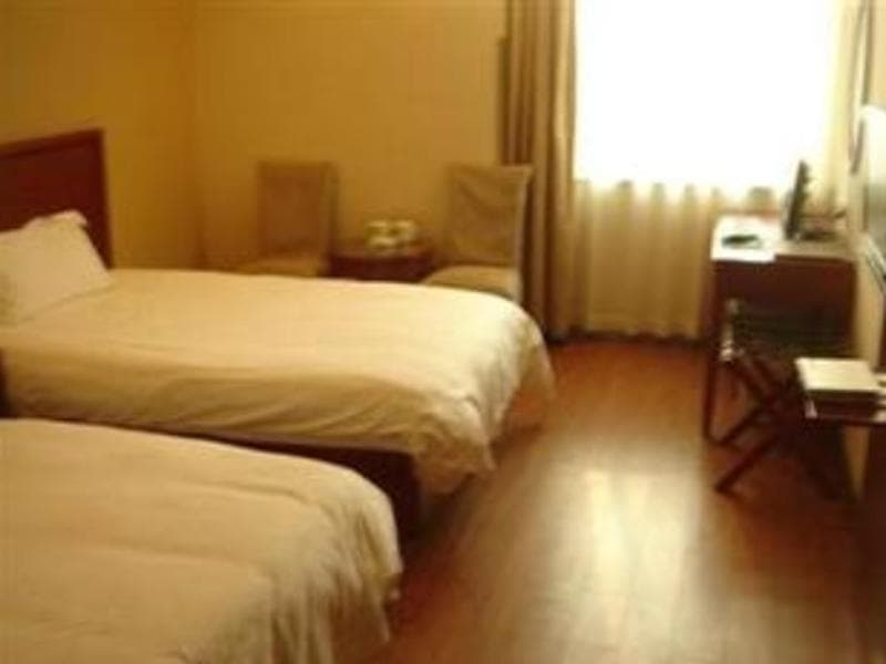 GreenTree Inn Jining Wenshang Baoxiang Temple Express Hotel photo 3