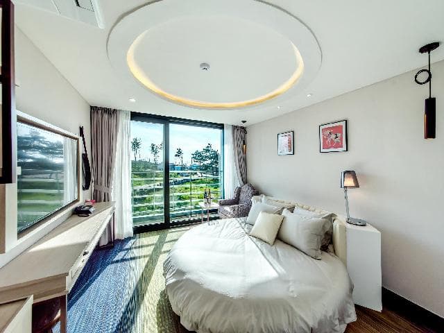 JEJU MAREVO BEACH HOTEL photo 2