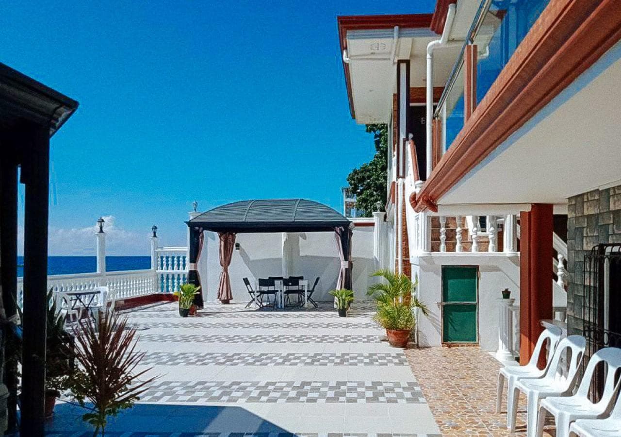 RedDoorz Plus @ Billys Resort Oslob photo 5
