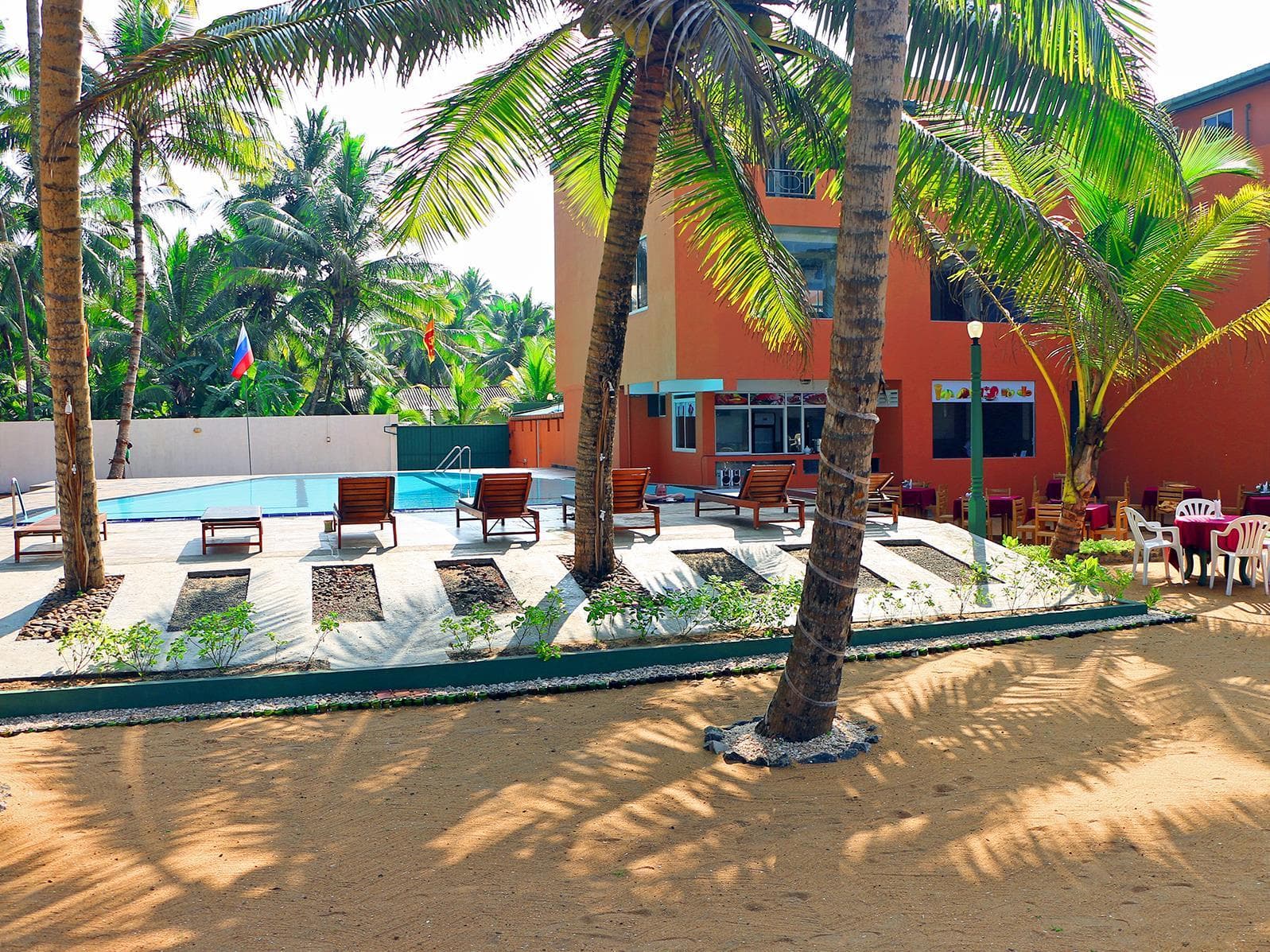 OYO 246 Roy Villa Beach Hotel photo 3