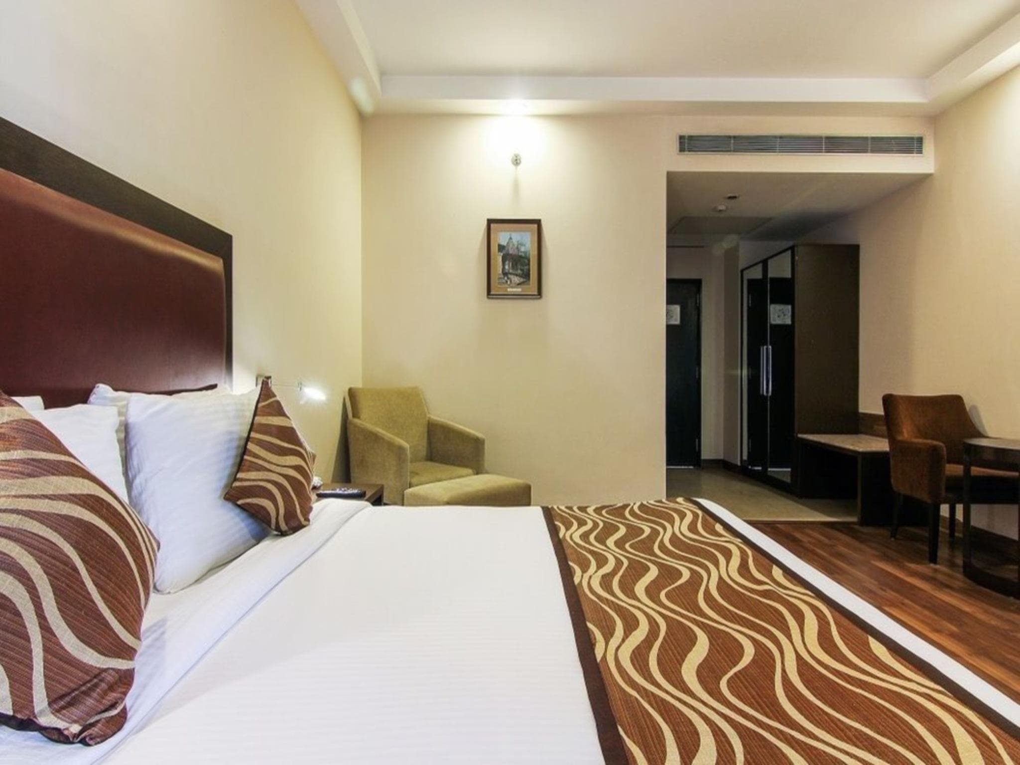 Vibe By The LaLiT Traveller photo 5