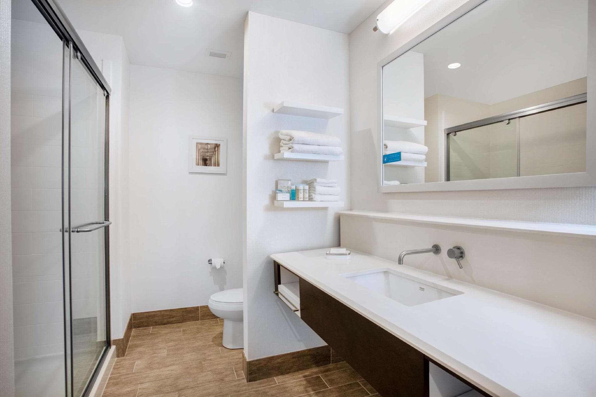 Hampton Inn Rochester-Penfield photo 2