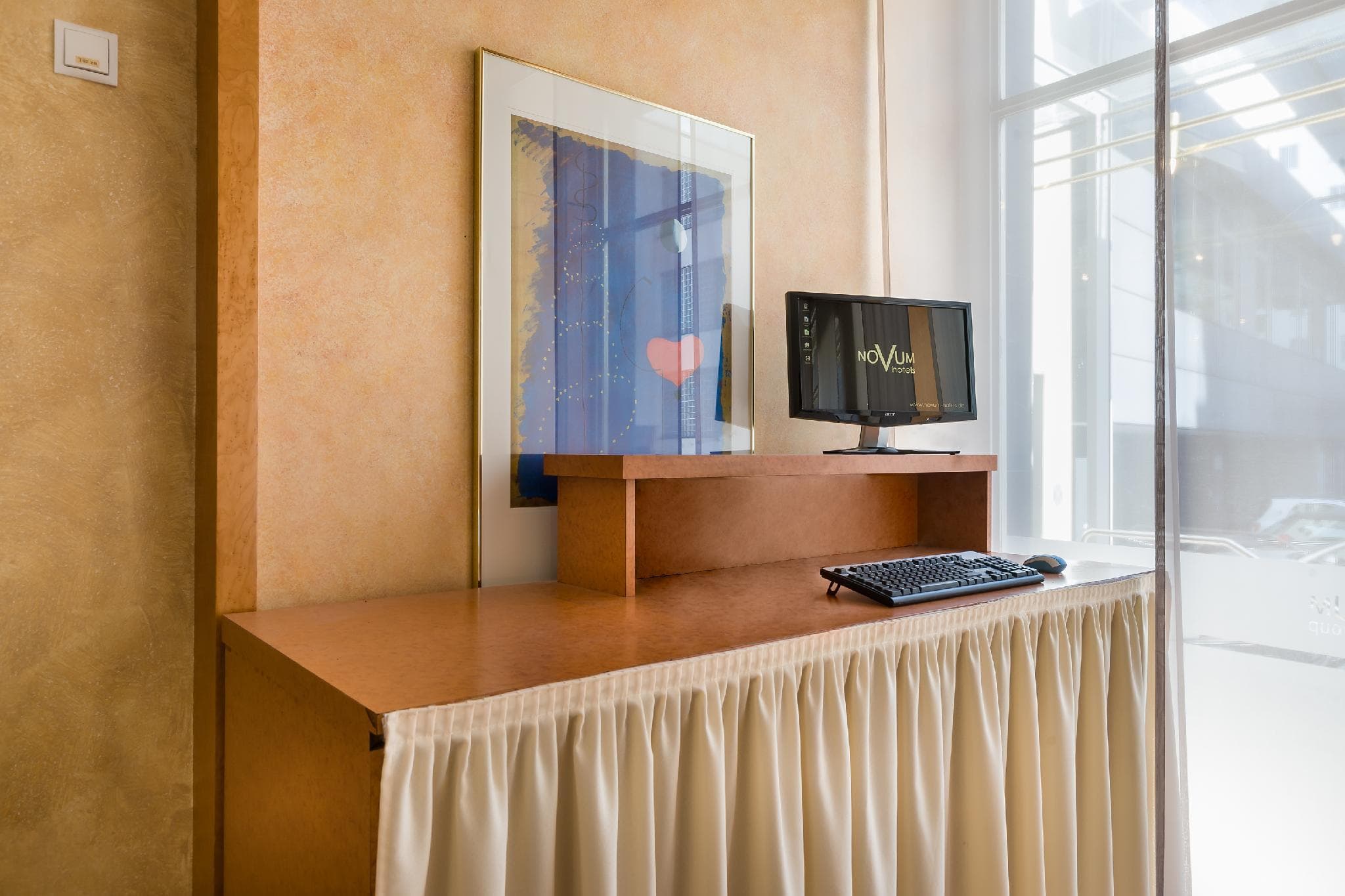 Novum Hotel Rieker Stuttgart Hauptbahnhof photo 5