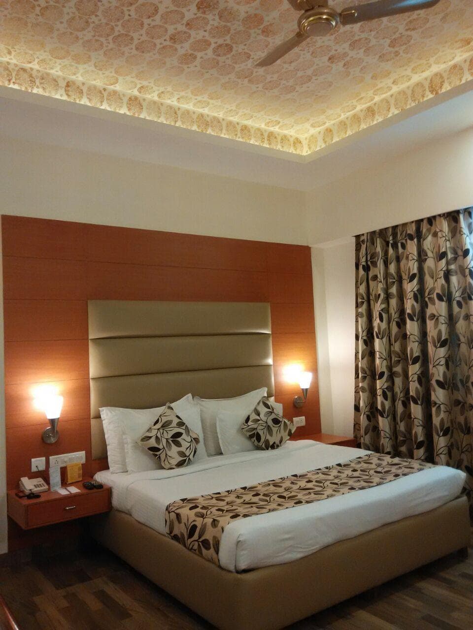 Grand Continental photo 2