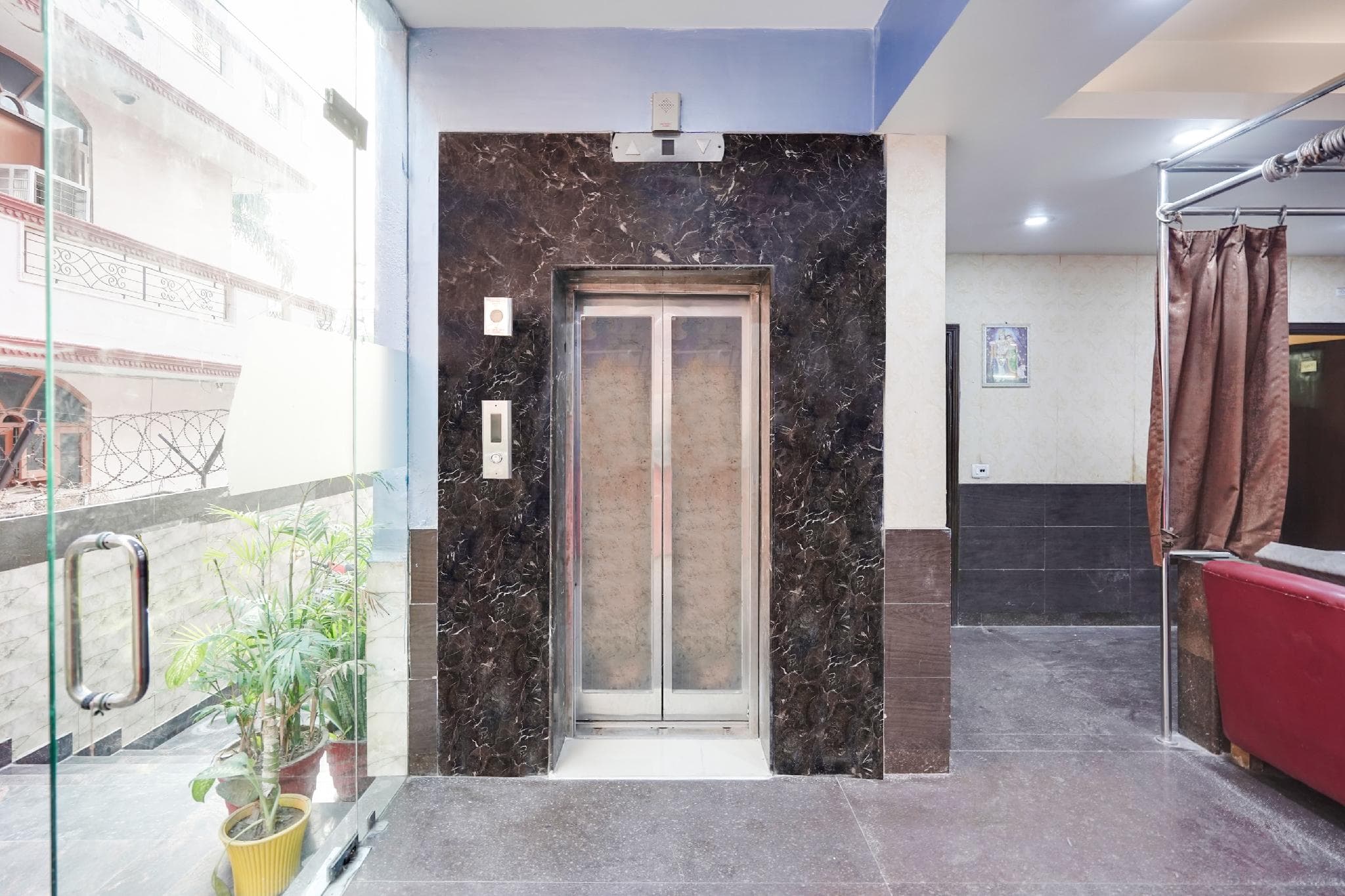 Townhouse Maithli Marg Sector 55 Formerly Red Roof photo 4