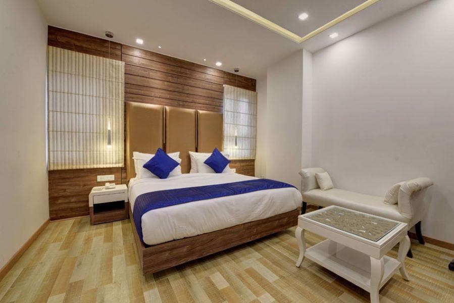 Golden Tree Hotel photo 2
