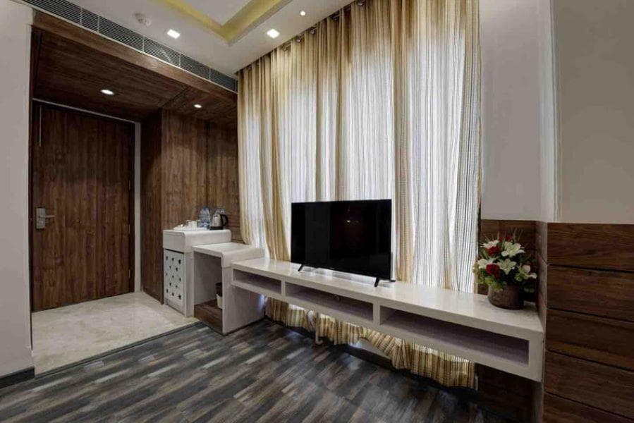 Golden Tree Hotel photo 4