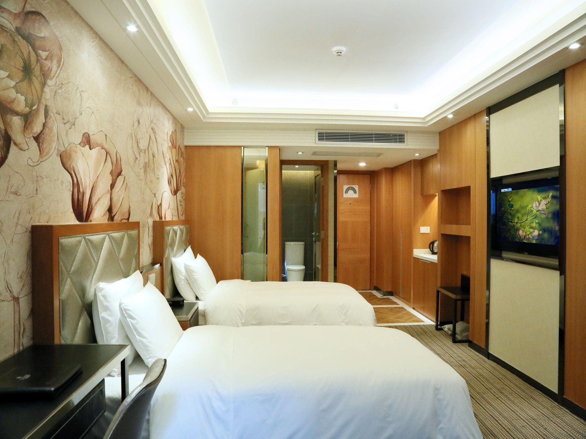 Nanjing Central Hotel photo 2