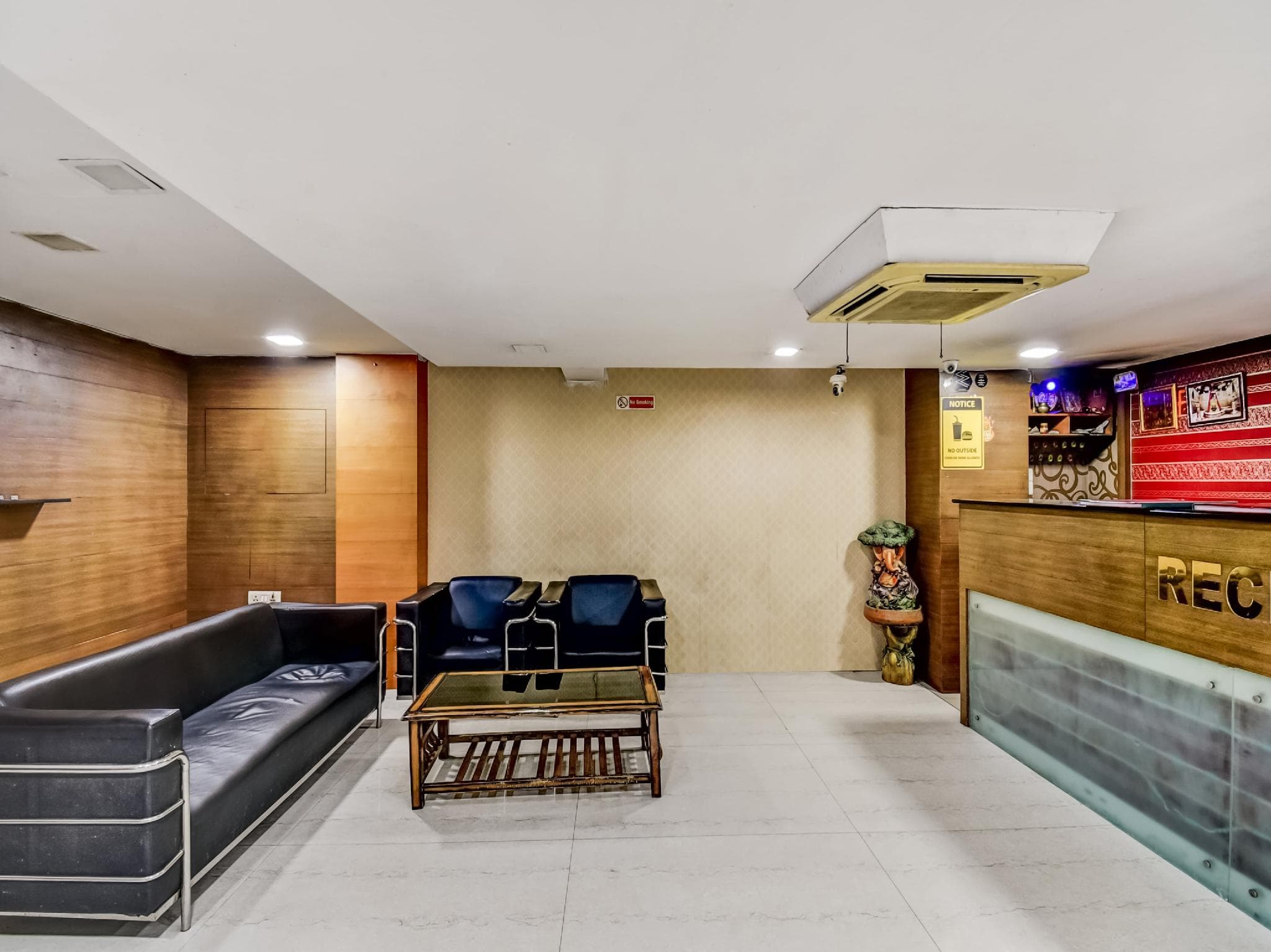 OYO Flagship Hotel Sunset Inn photo 5