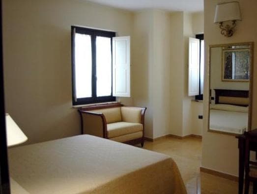 Hotel Ristorante Vecchia Vibo photo 4
