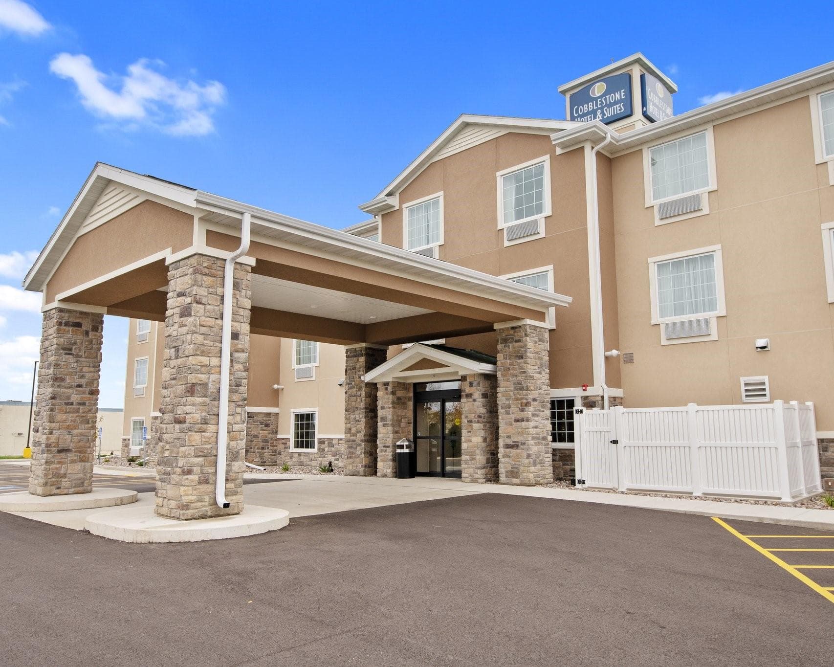 Cobblestone Hotel - Austin
