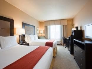 Holiday Inn Express and Suites Batavia By IHG photo 4