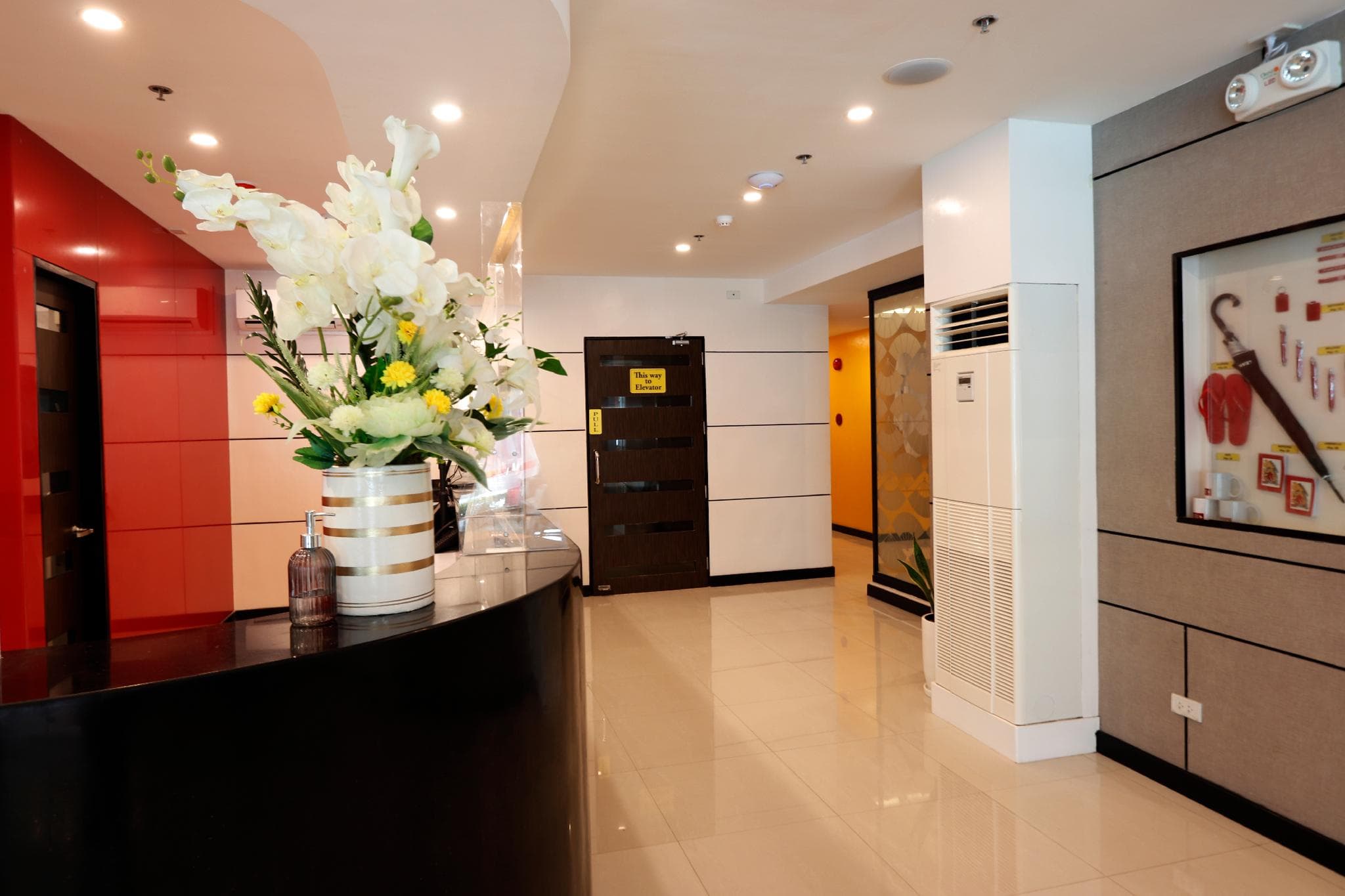 Hotel Sogo Fairview photo 3