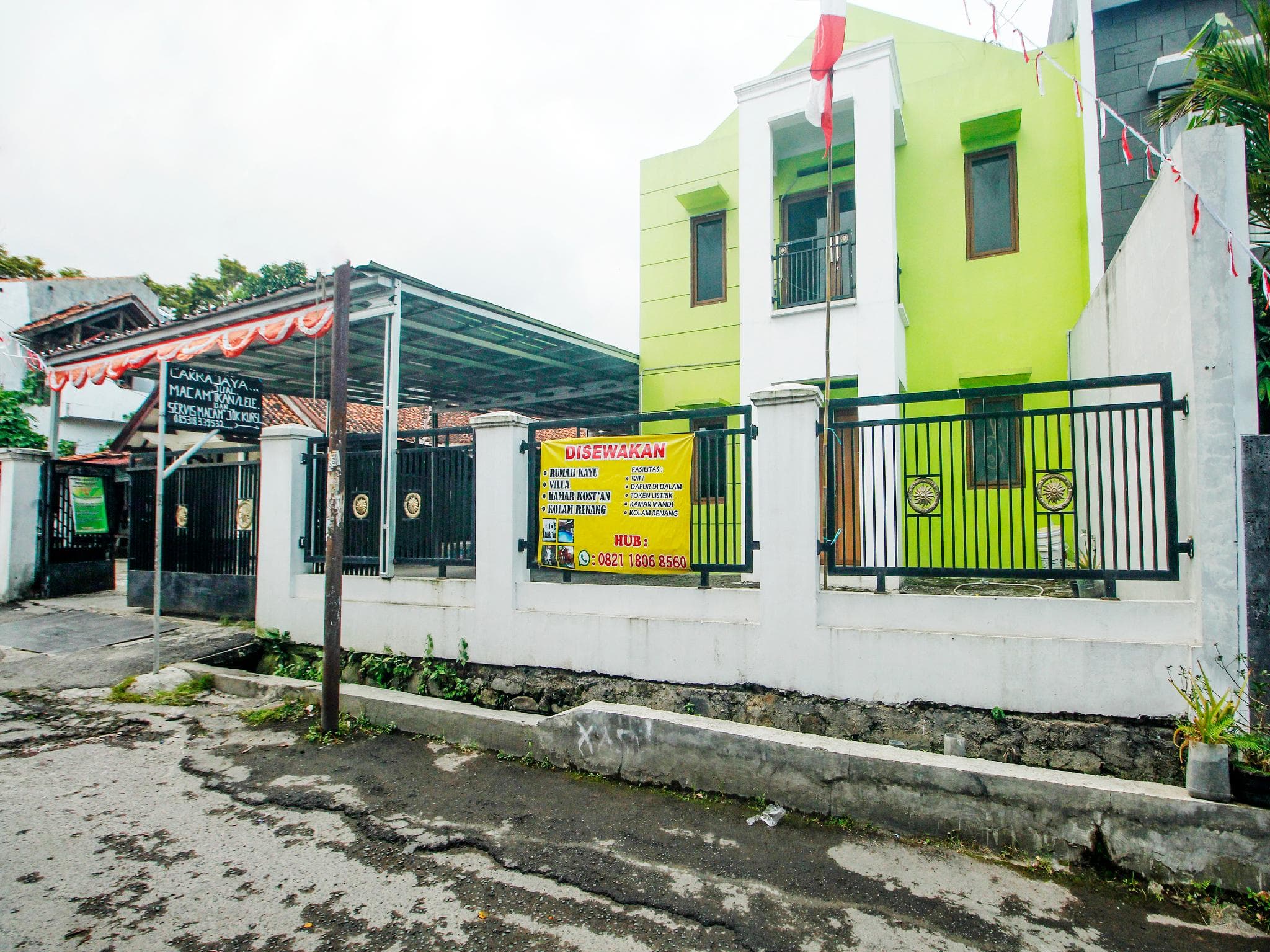 OYO Life 91606 Nadin Guest House Syariah