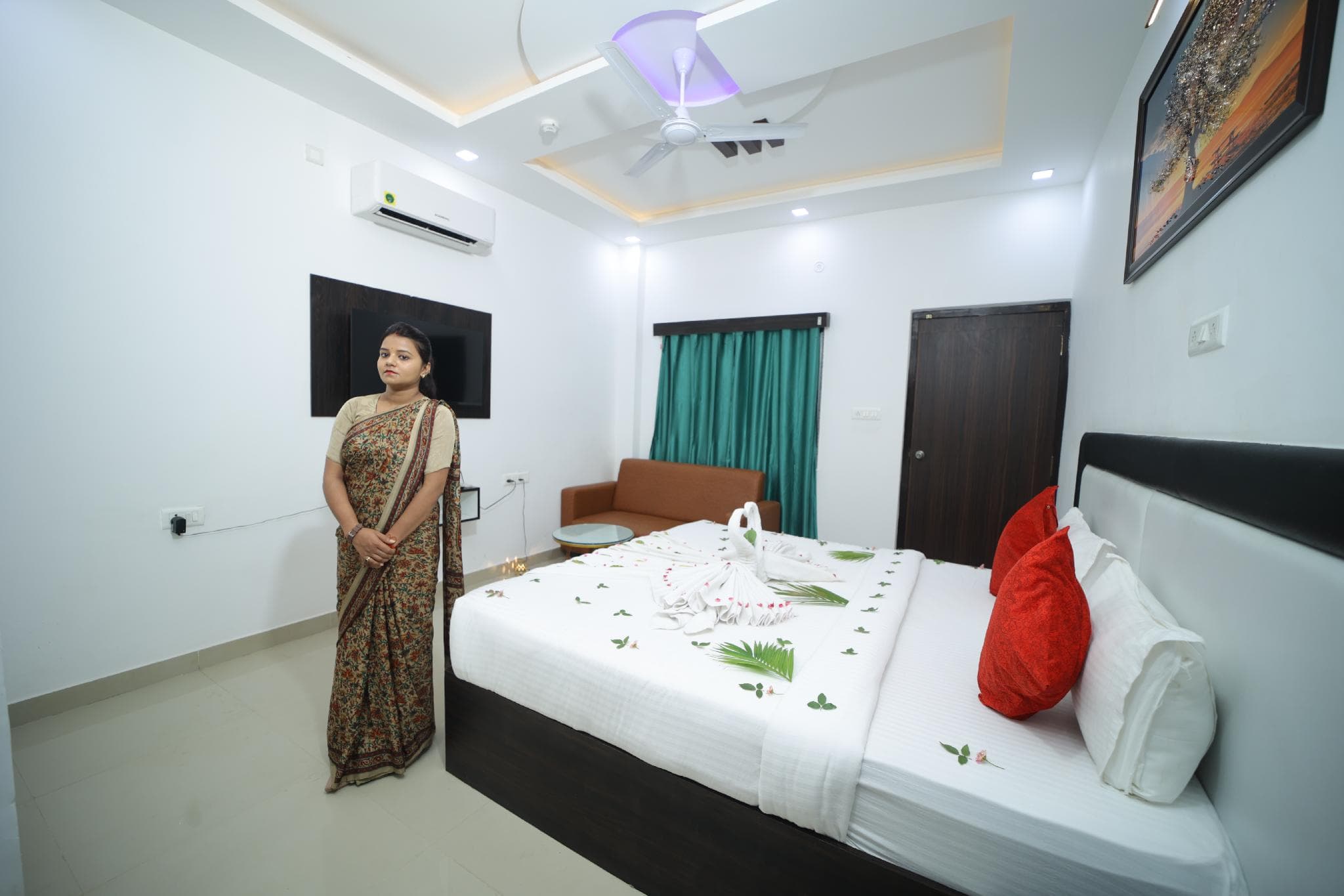 THE PARADISE HOTEL photo 2