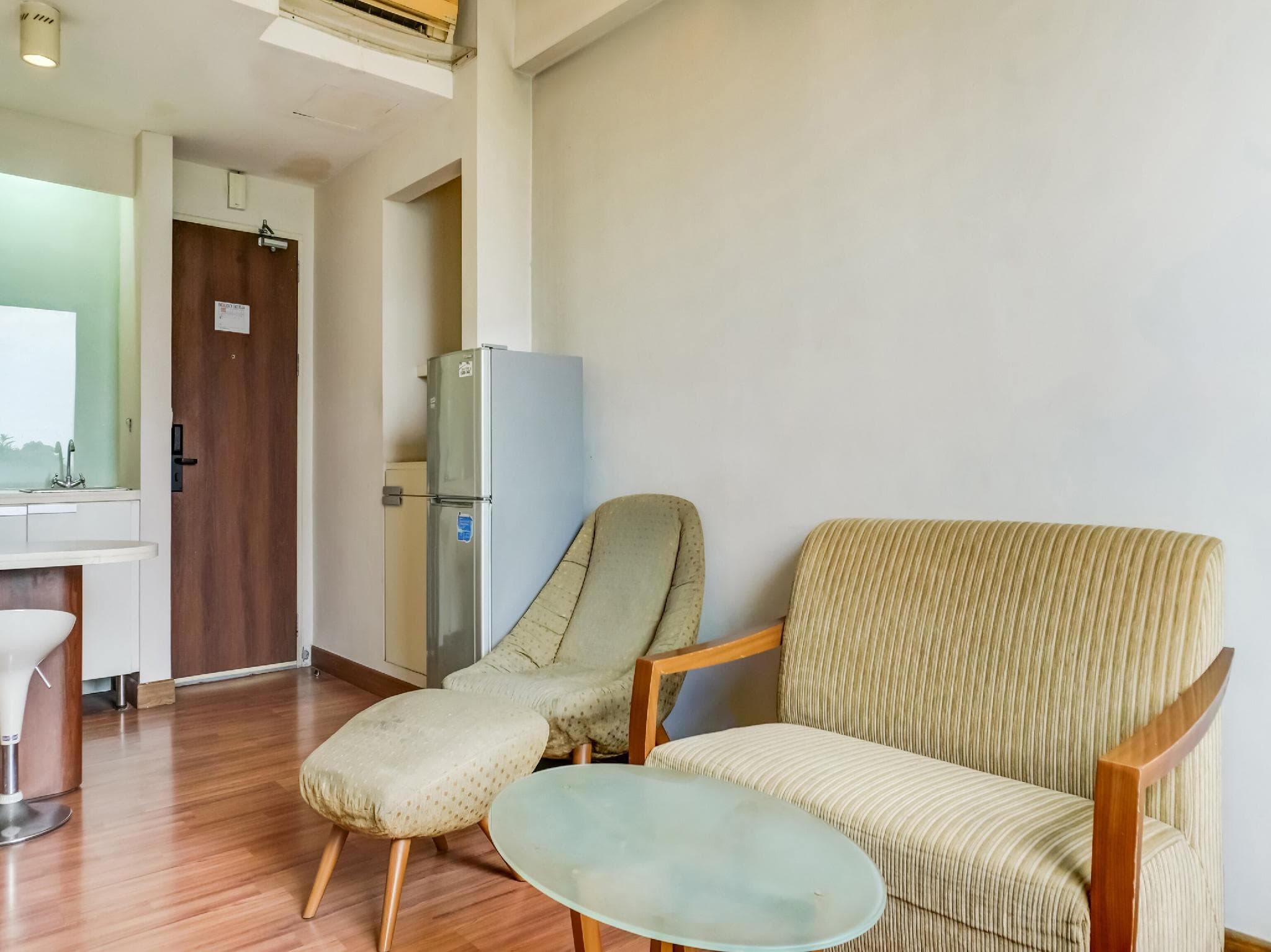 Townhouse OAK Hotel Grand Cikarang photo 2