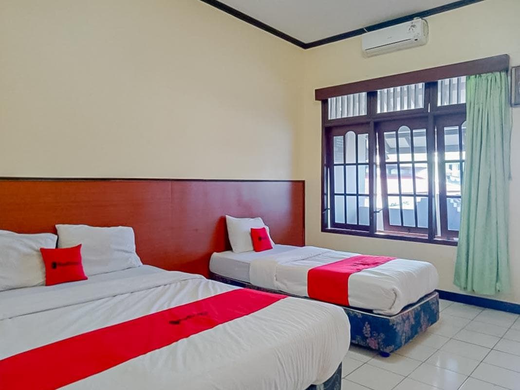 RedDoorz Syariah @ Hotel Sidomulyo Pacitan