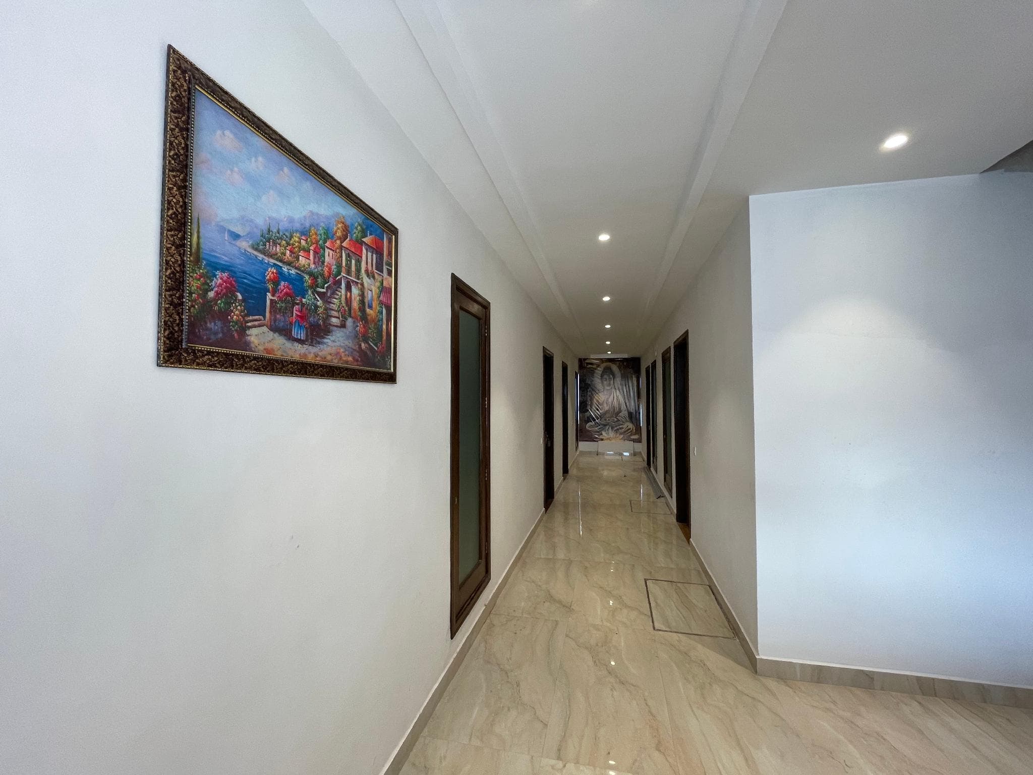 Hotel Crown Savoy photo 5
