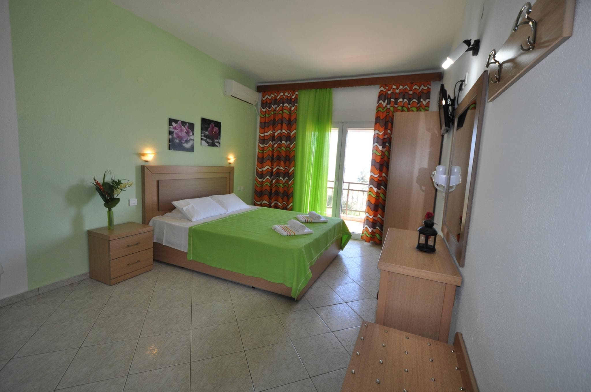 House Elena photo 2