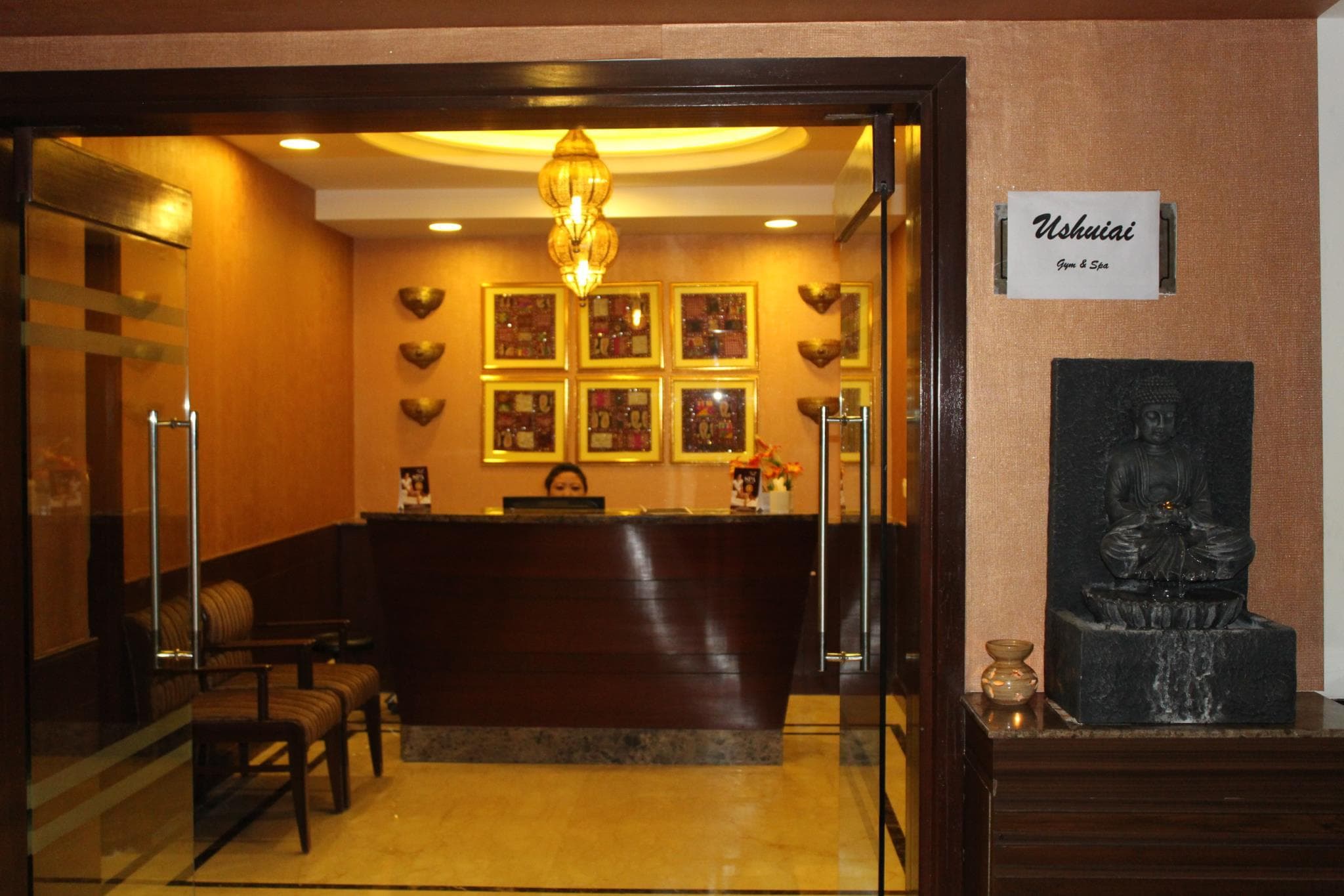 Golden Plaza Hotel photo 4
