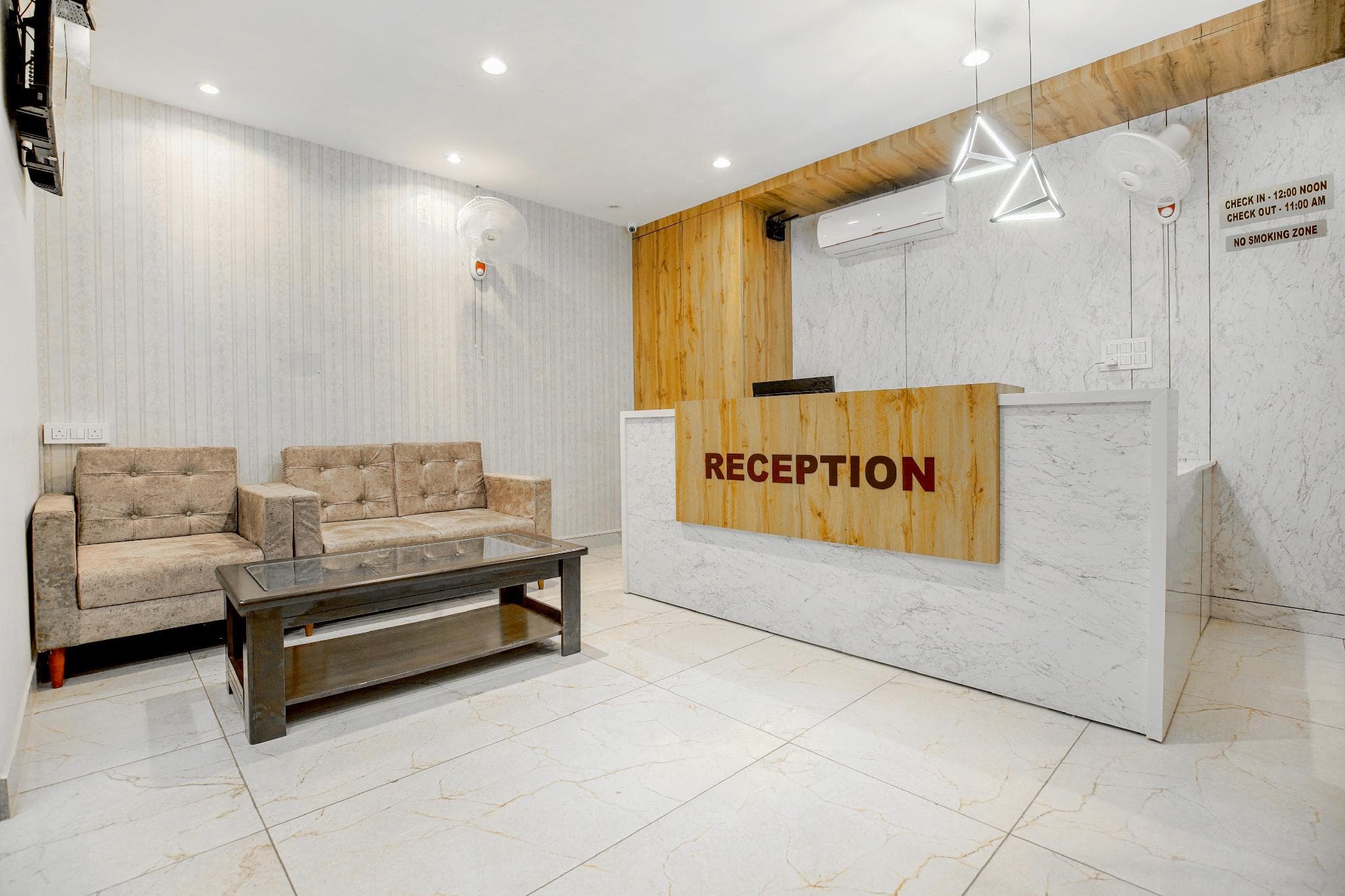 Hotel AK Continental Zirakpur photo 5