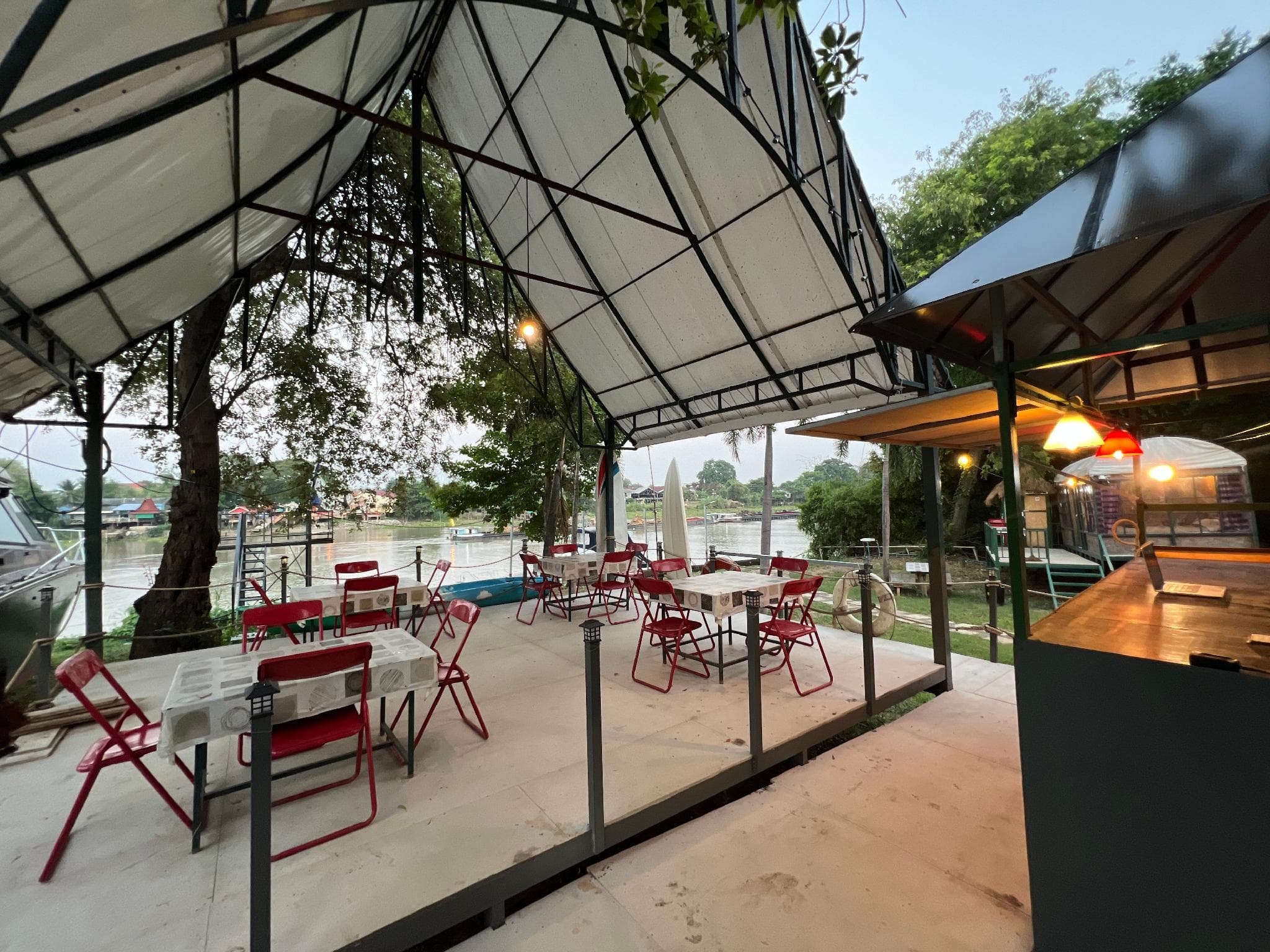 Ayutthaya rive camp and yacht charter photo 5