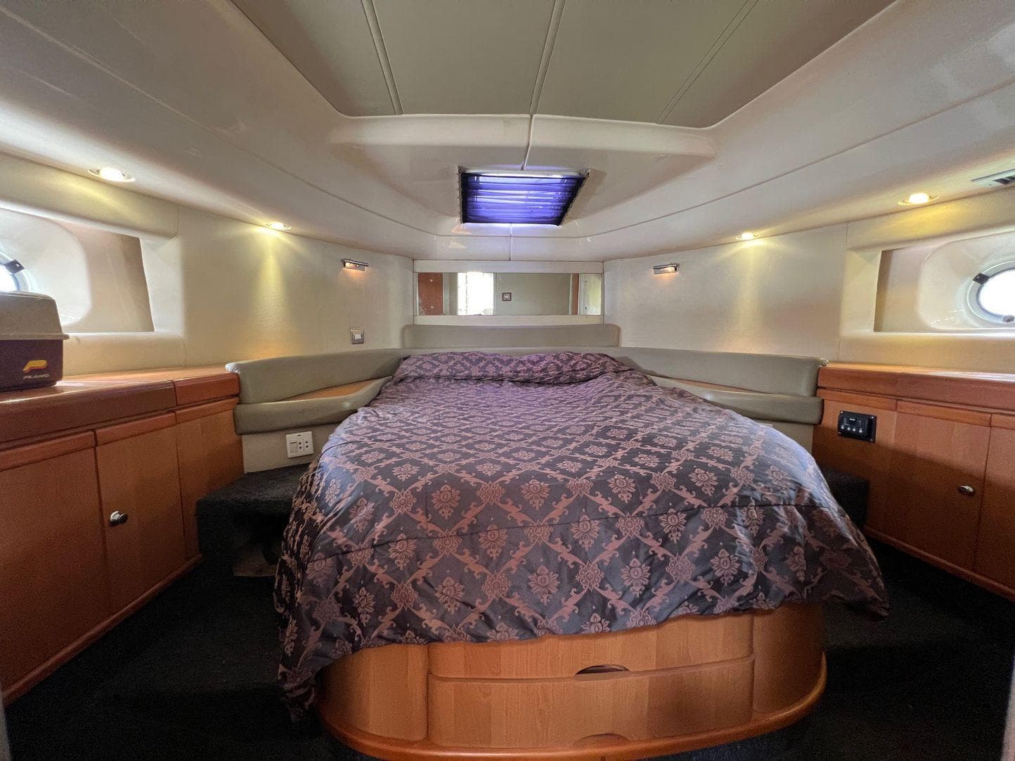Ayutthaya rive camp and yacht charter photo 4