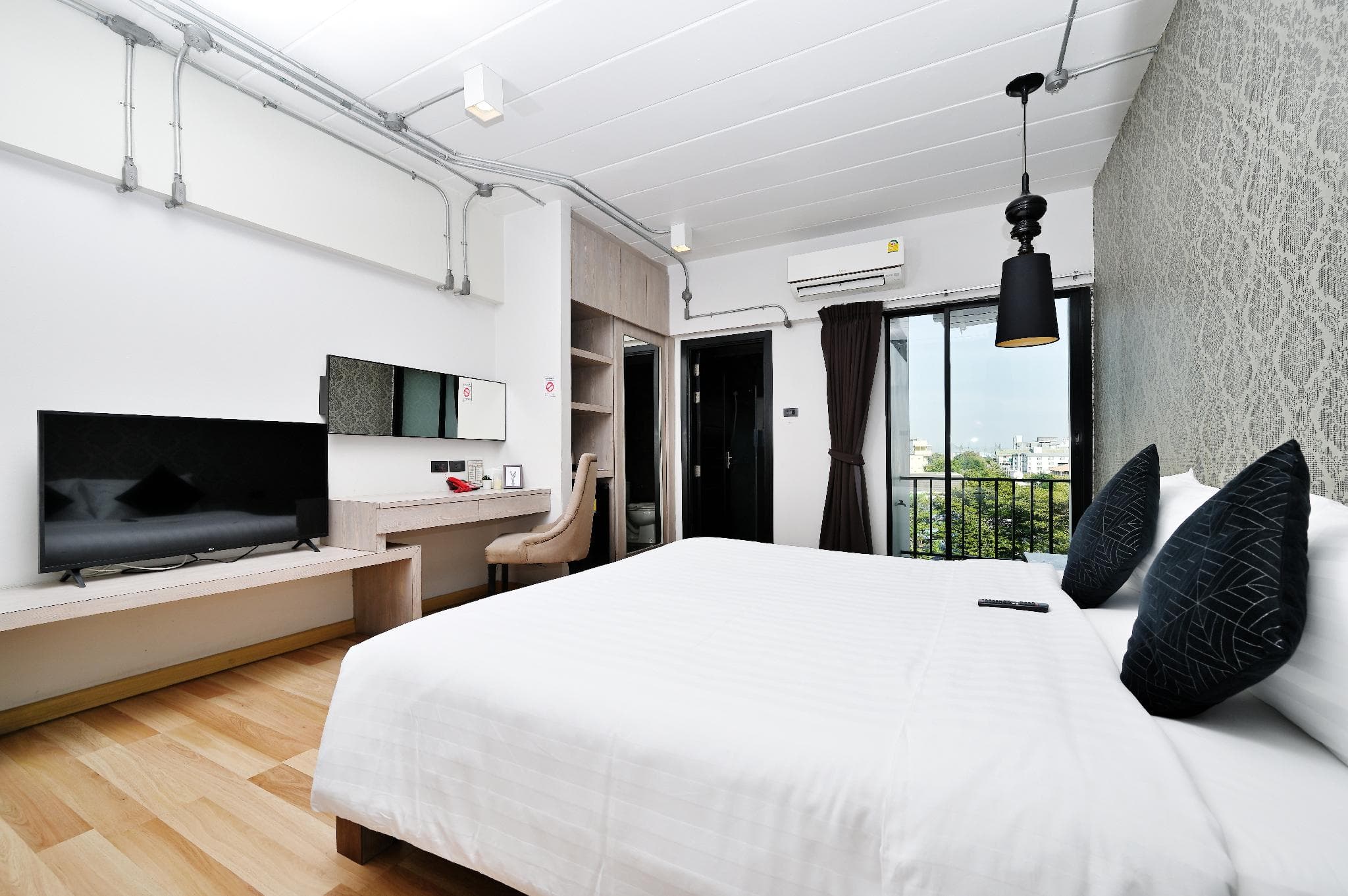 Diary Suite Hotel photo 2