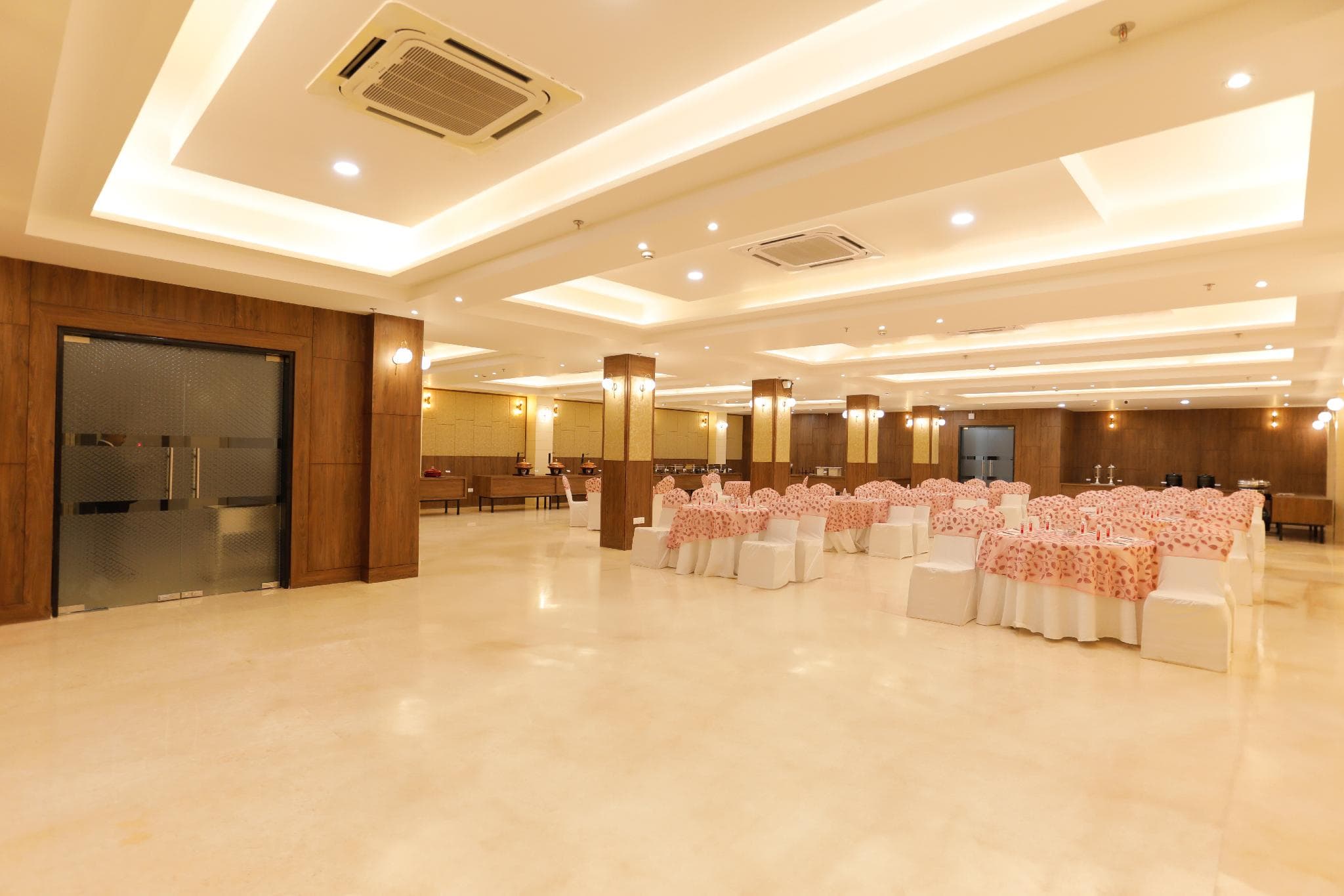 Hotel Dolphin Grand, Varanasi photo 5