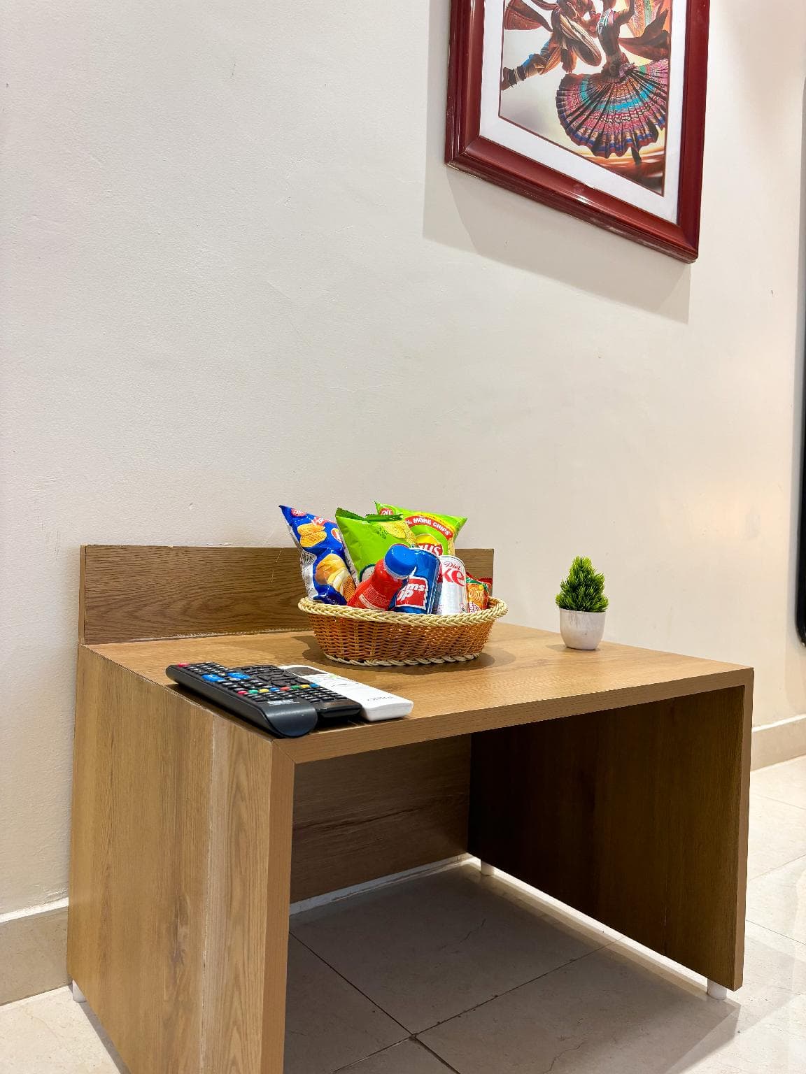 Qotel Comfort AT Residency Kaushambi Anand Vihar photo 5