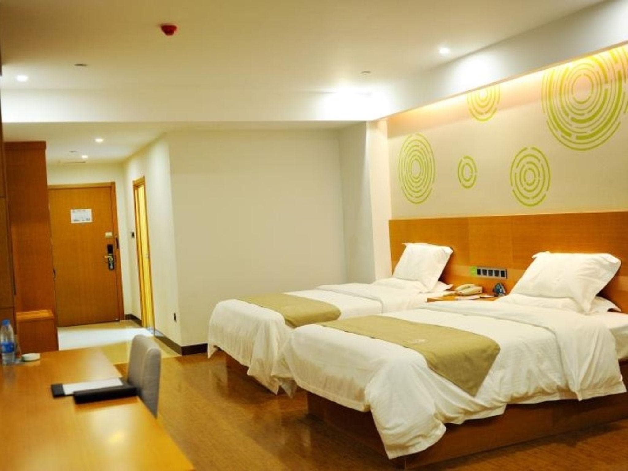 GreenTree Inn Zhenjiang Dagang New District Tonggang Road Butterfly Square photo 3