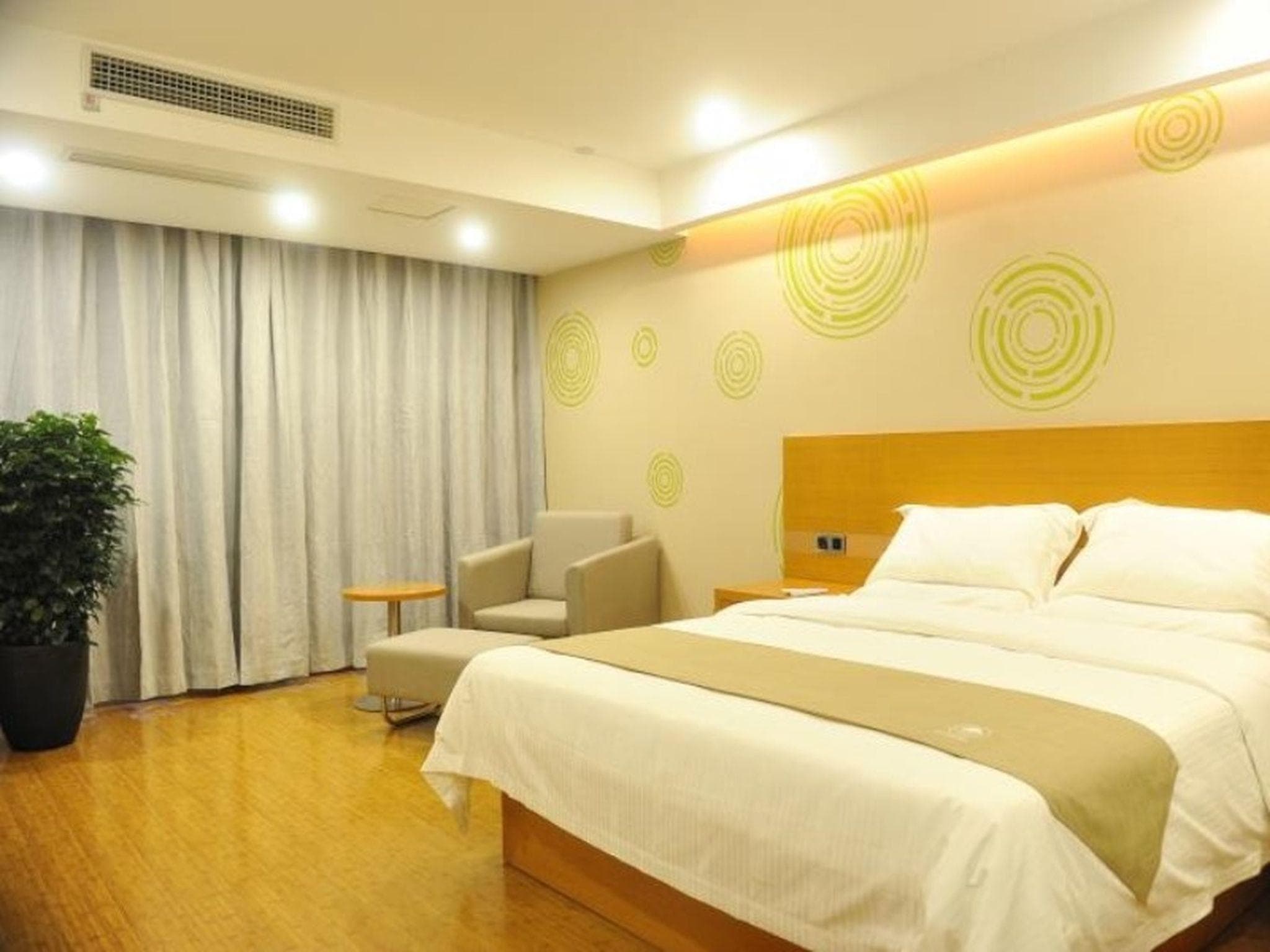 GreenTree Inn Zhenjiang Dagang New District Tonggang Road Butterfly Square photo 4