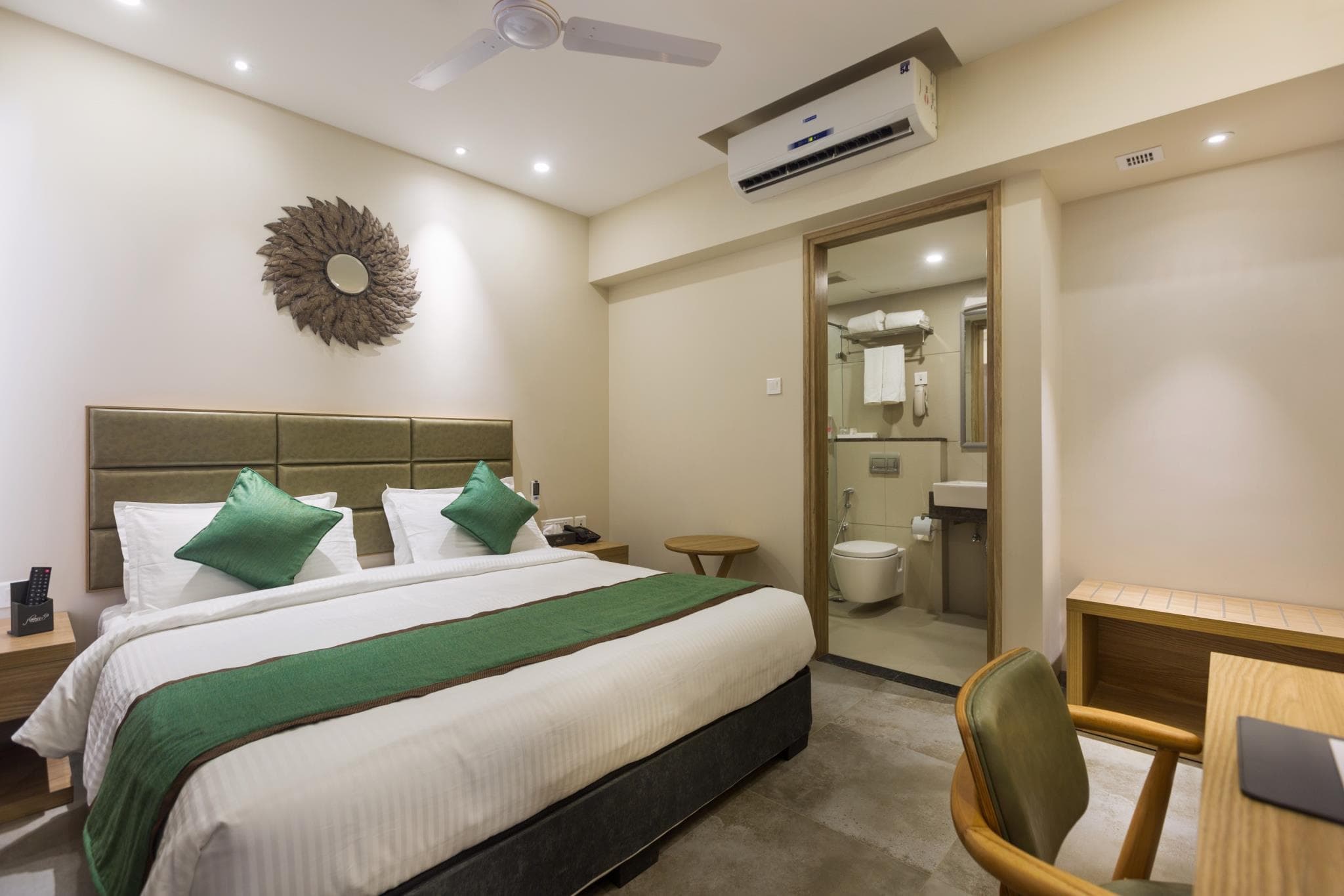 Floressa Randa Business Hotel photo 3