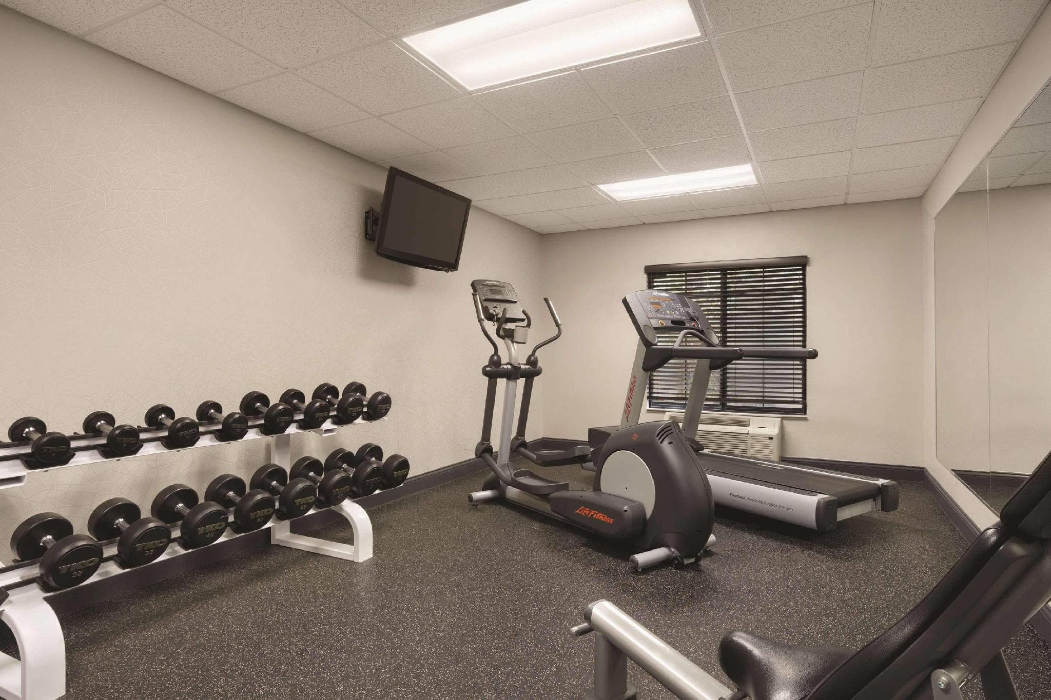 Country Inn & Suites by Radisson Raleigh-Durham Airport NC photo 5