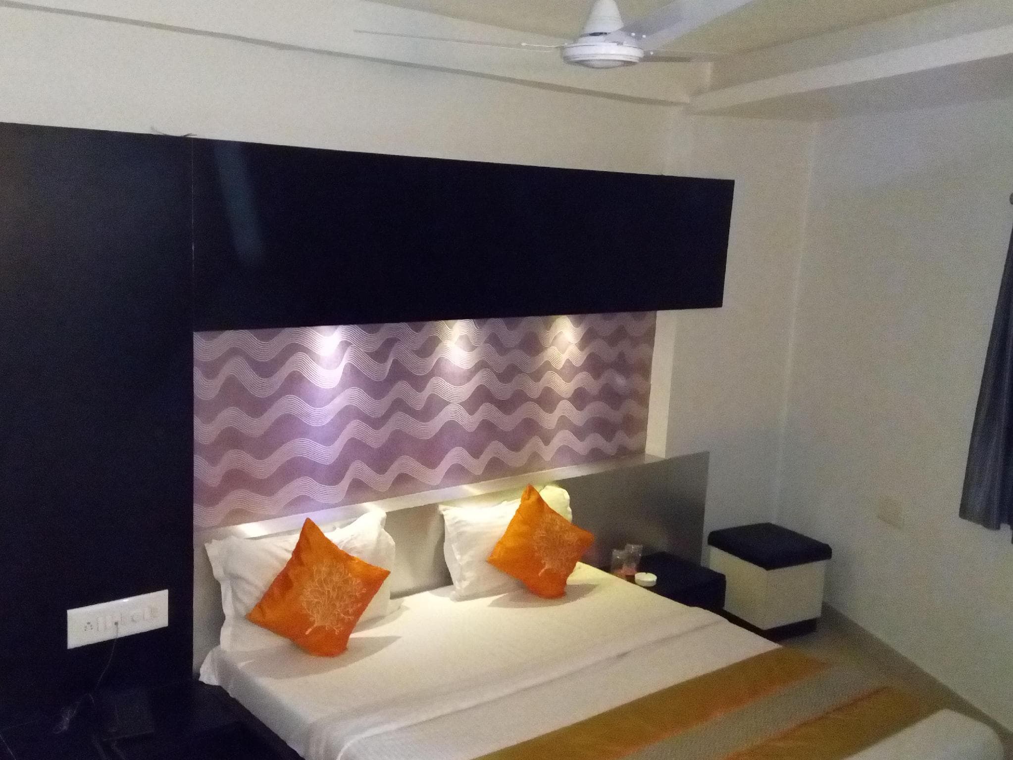 Skylon Hotel photo 3